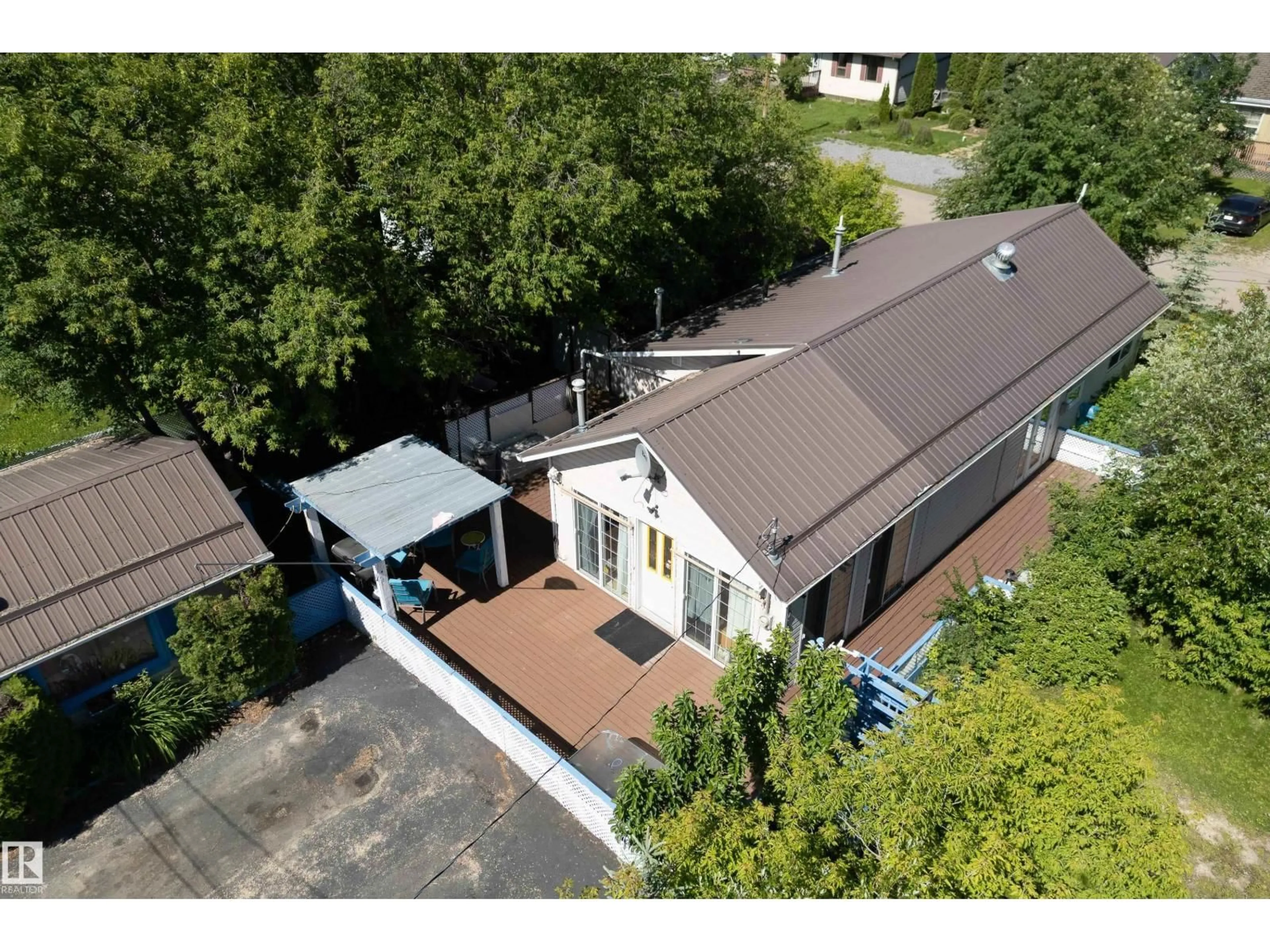 A pic from outside/outdoor area/front of a property/back of a property/a pic from drone, street for 5219 49 AV, Rural Lac Ste. Anne County Alberta T0E0A0