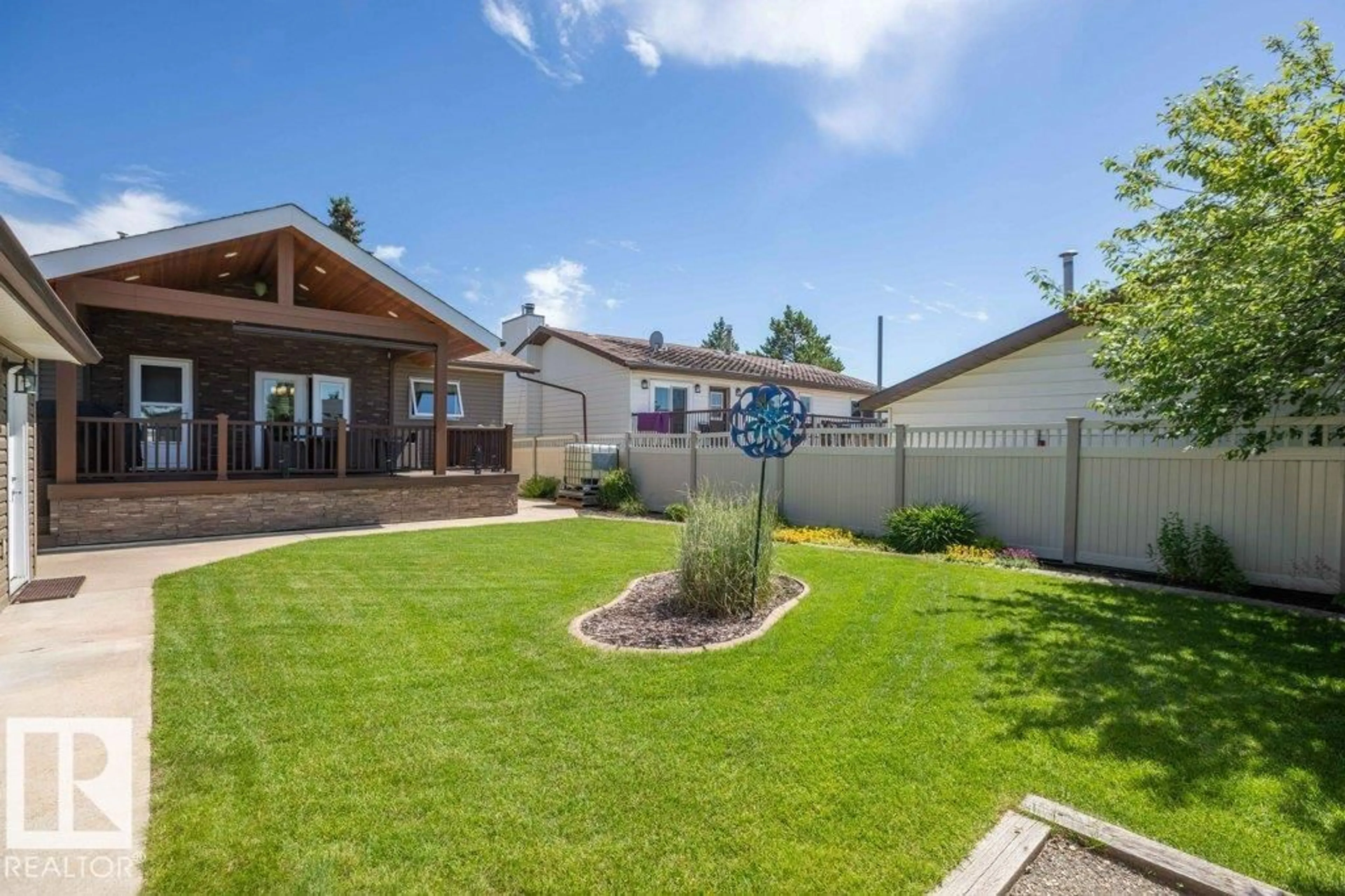 Patio, unknown for 10420 111 AV, Westlock Alberta T7P1E9