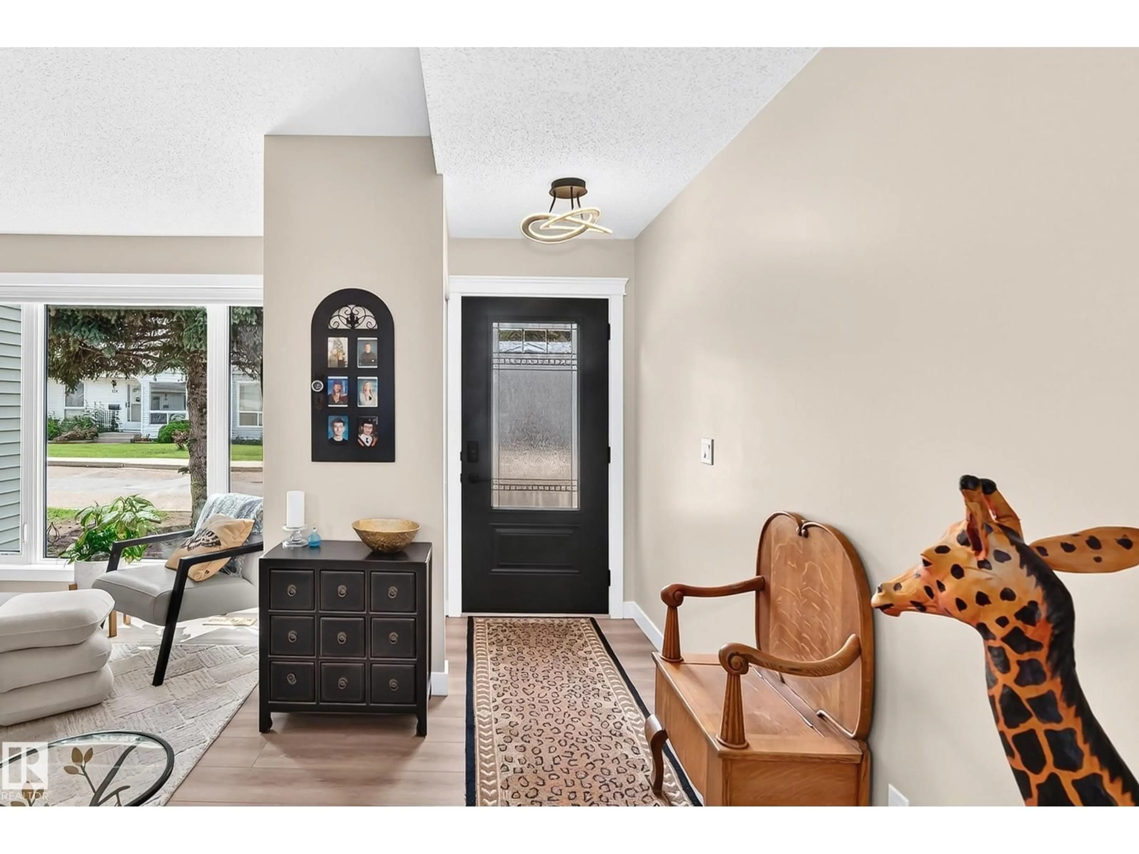 Indoor entryway for #101 - 17703 64 AV, Edmonton Alberta T5T5R8