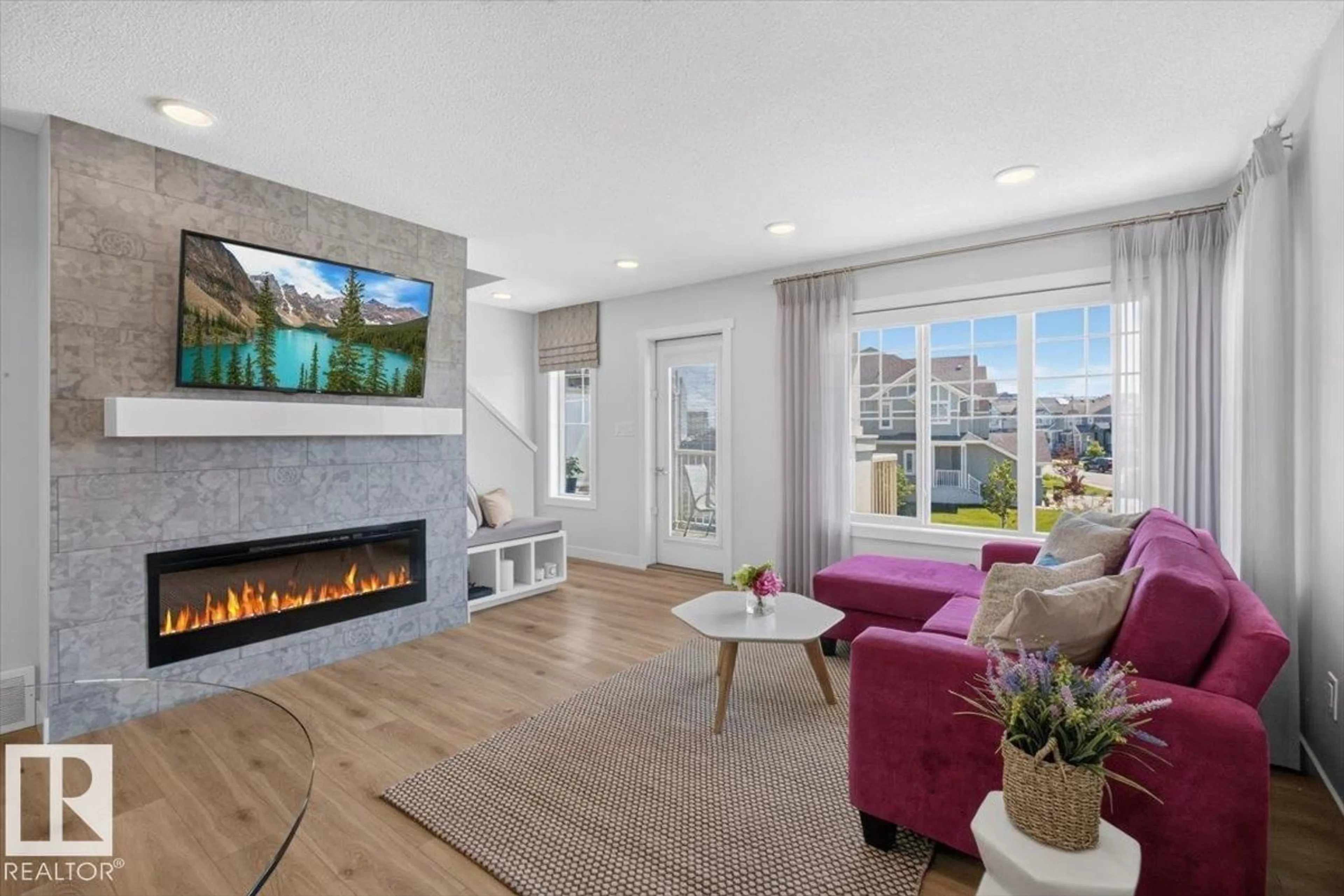 Living room with furniture, unknown for 862 DANIELS WY, Edmonton Alberta T6W4C8