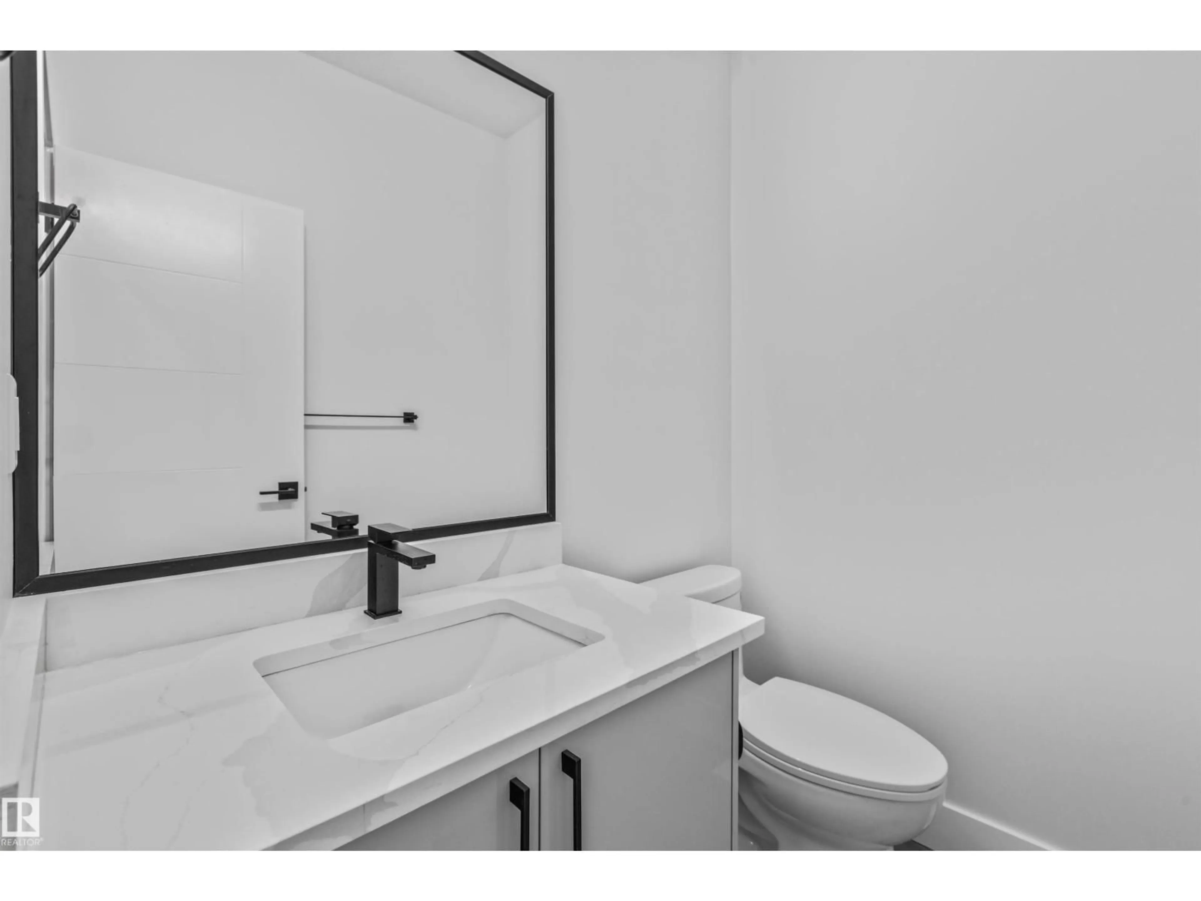 Standard bathroom, unknown for 190 ELLIOTT WD, Fort Saskatchewan Alberta T8L1V1