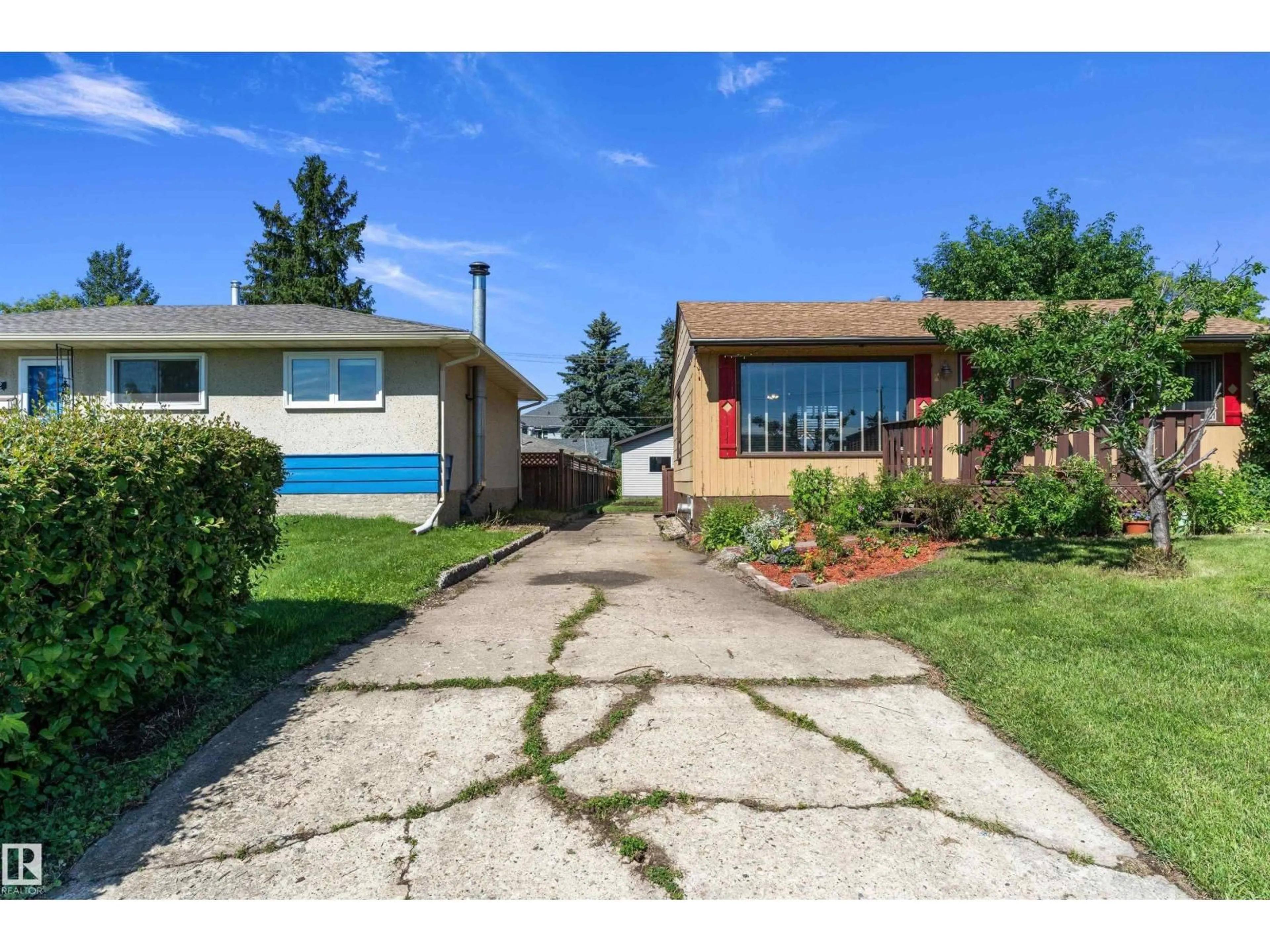 Unknown for 8936 154 ST, Edmonton Alberta T5R1S8