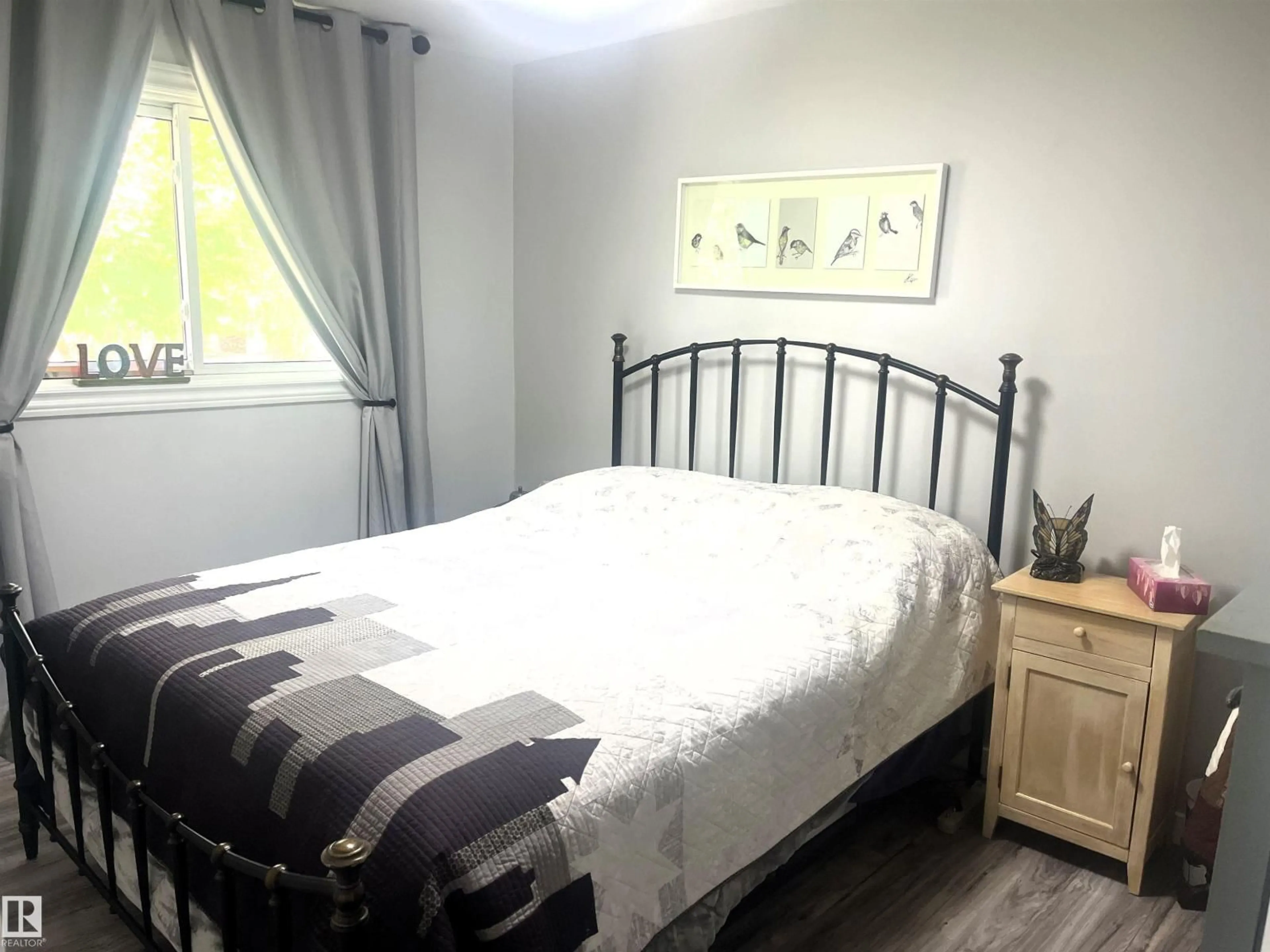Bedroom with bed, unknown for 4812 47 ST, Drayton Valley Alberta T7A1H8