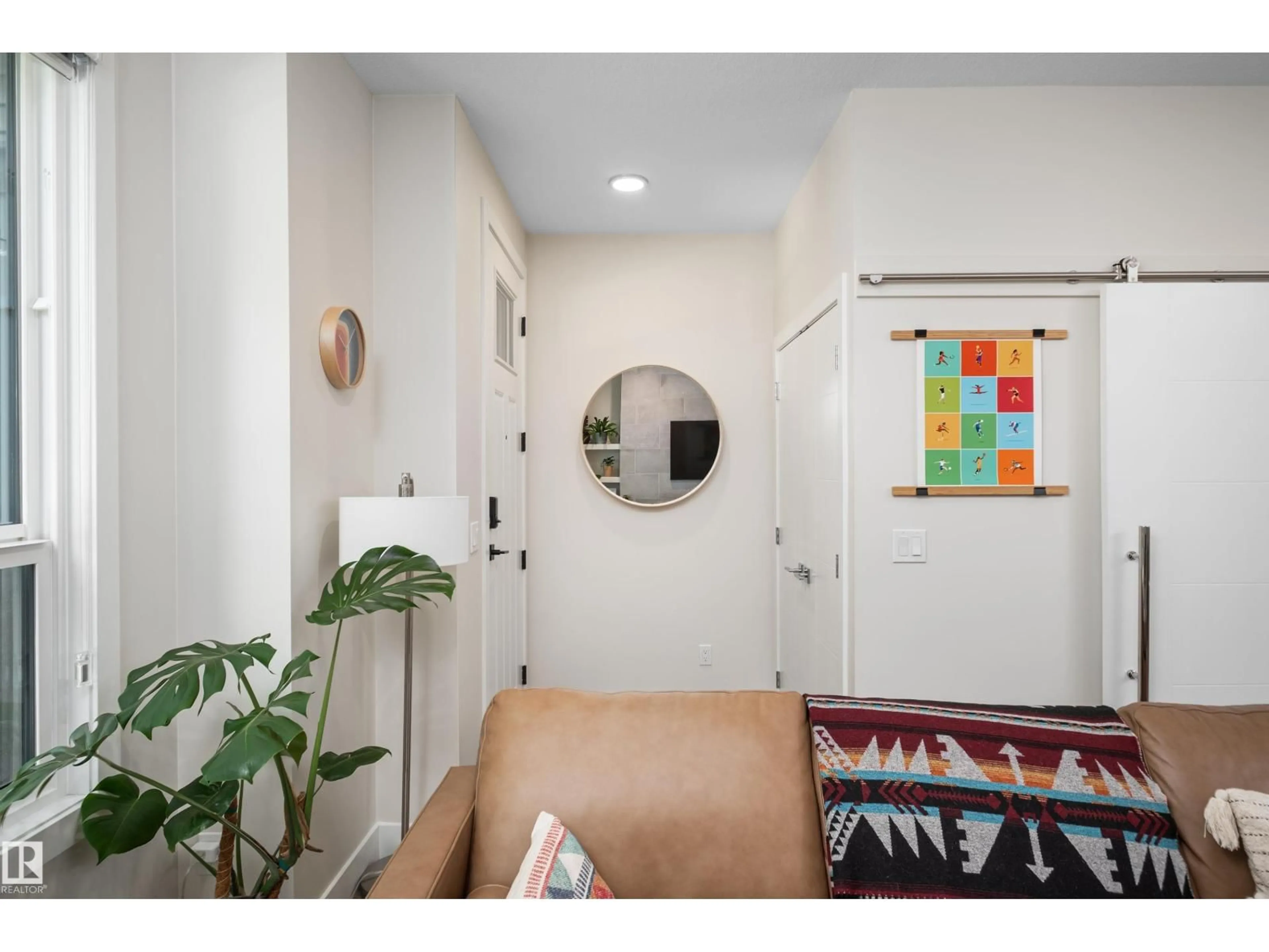 Indoor entryway for NW - 11013 75 ST, Edmonton Alberta T5B2B2