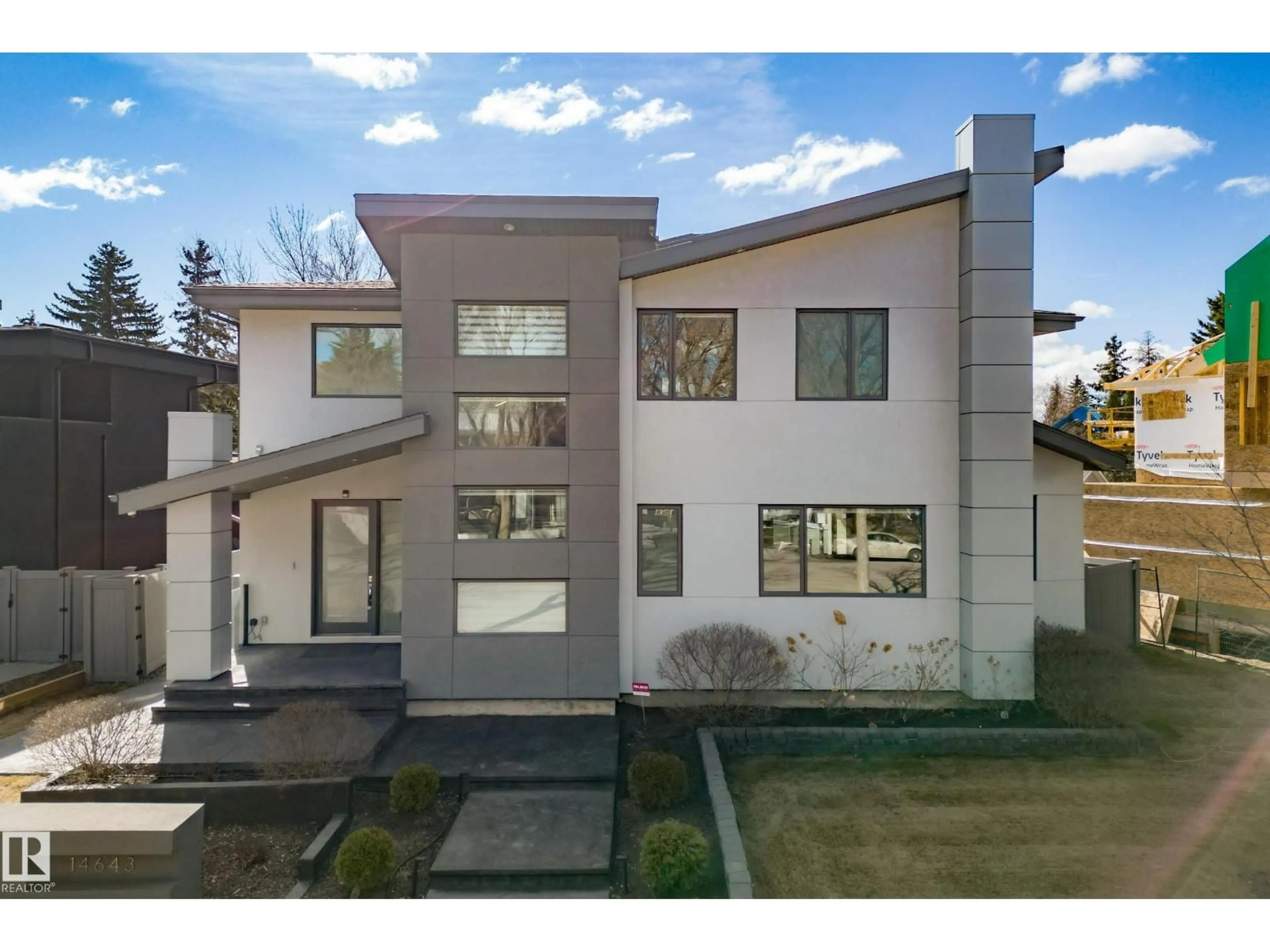 Unknown for 14643 92A AV, Edmonton Alberta T5R5E5