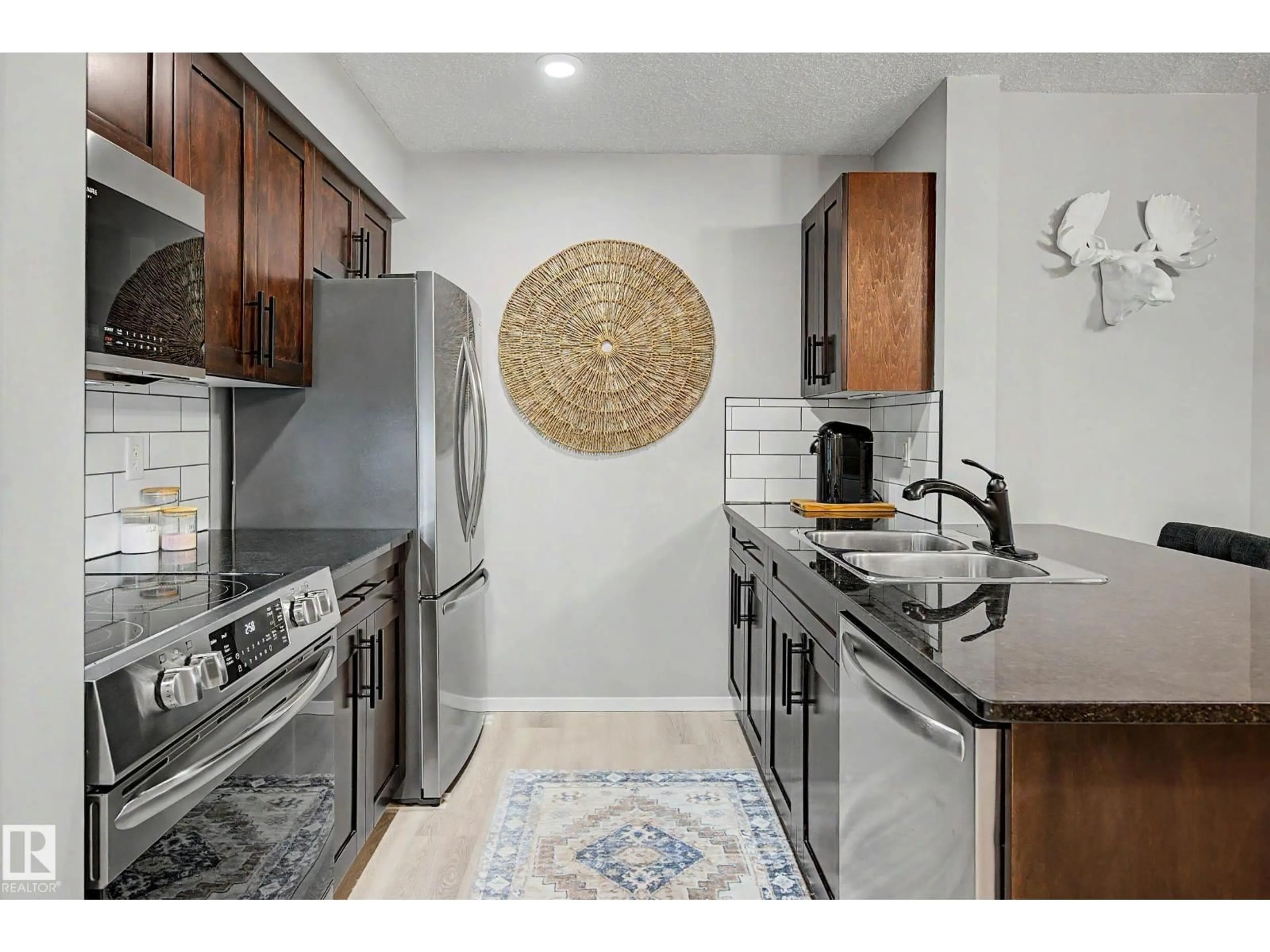 Standard kitchen, ceramic/tile floor for 105 - 5390 CHAPPELLE RD, Edmonton Alberta T6W3K7