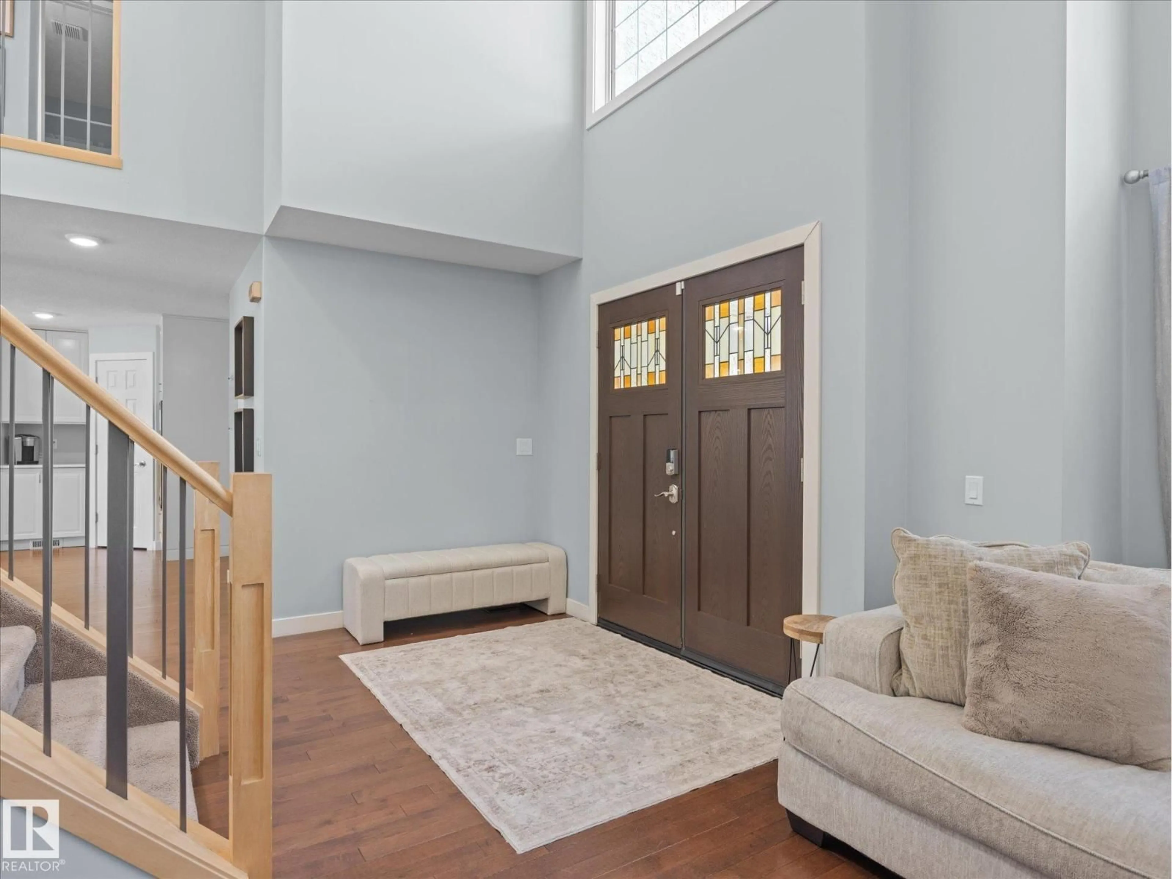 Indoor entryway for 8 LEONARD DR, St. Albert Alberta T8N5S7