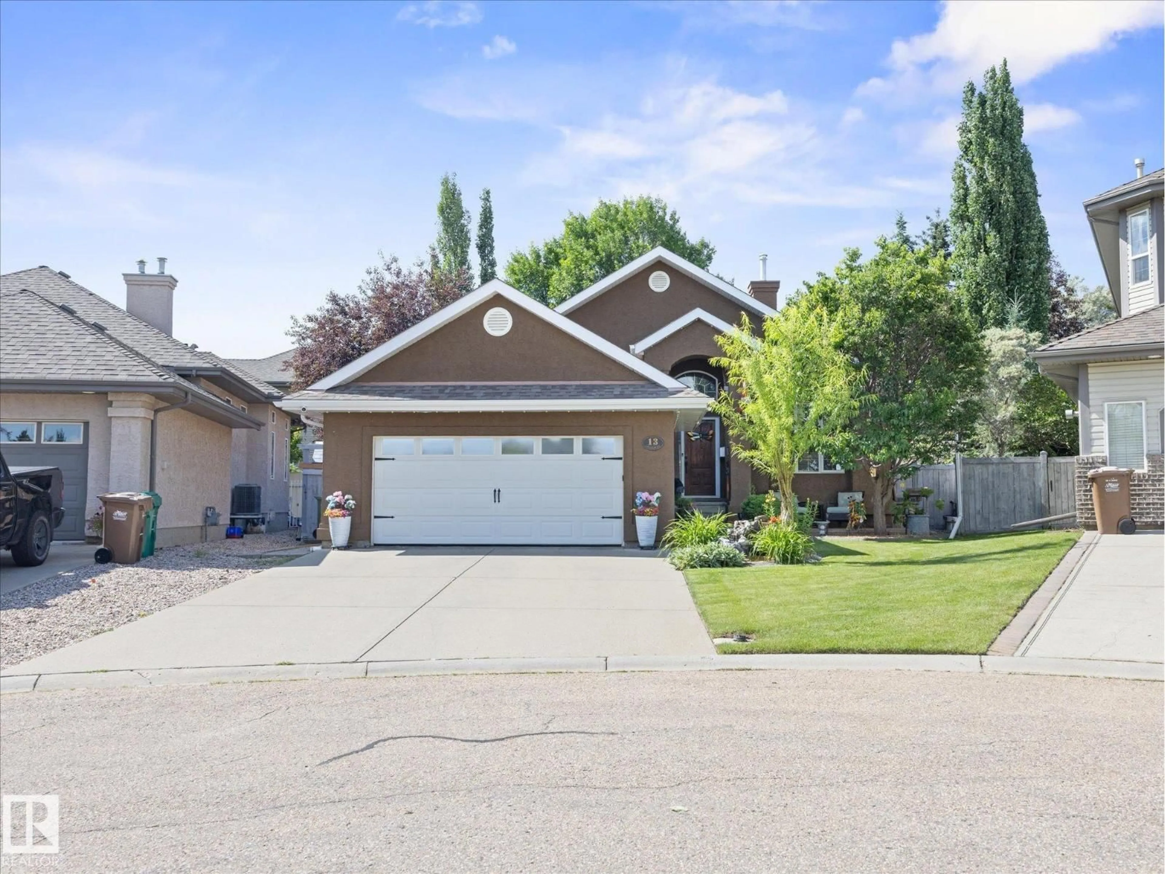 Home with vinyl exterior material, street for 13 LAFLEUR DR, St. Albert Alberta T8N5Y1