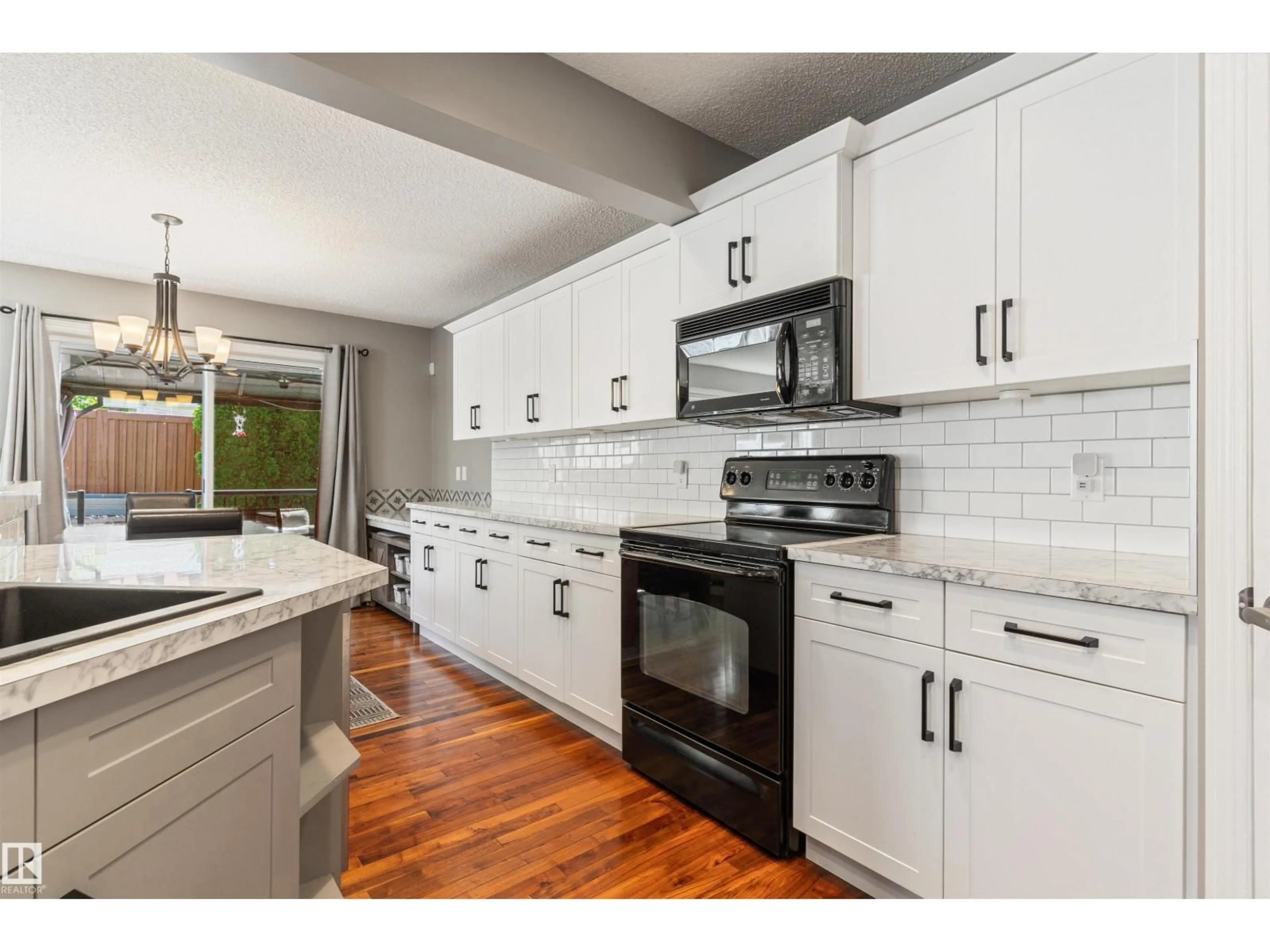 Open concept kitchen, unknown for 88 NEWCASTLE CR, Sherwood Park Alberta T8A6K7