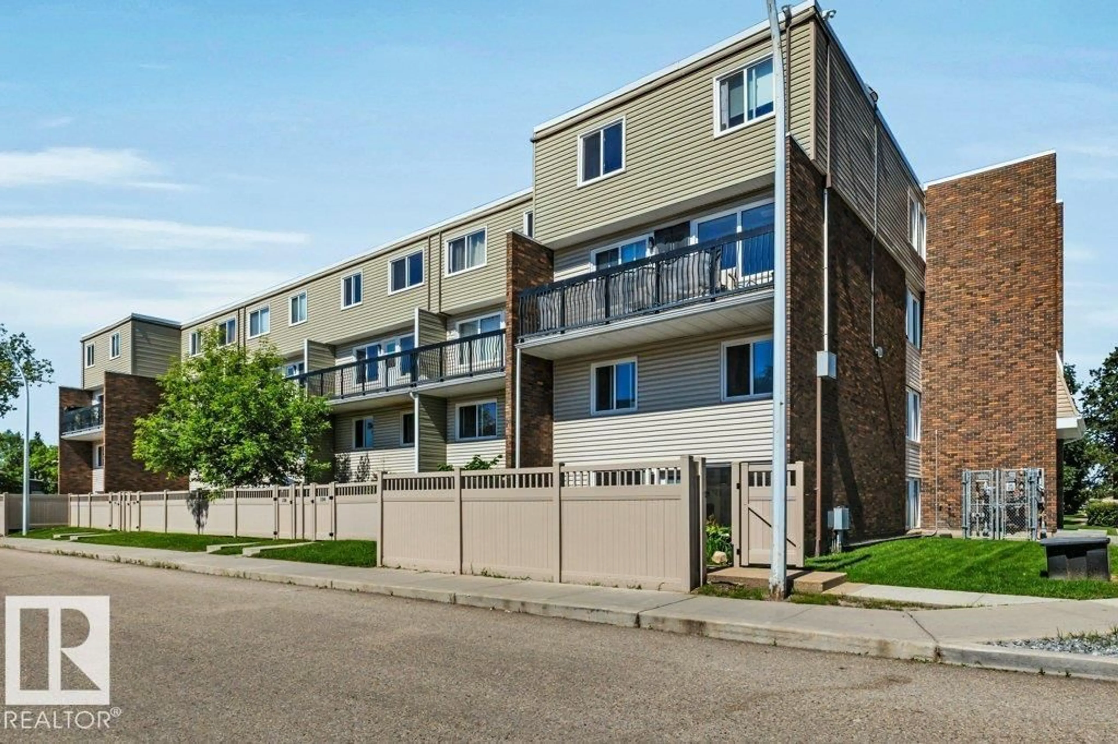 Unknown for #102 - 7805 159 ST, Edmonton Alberta T5R2E1