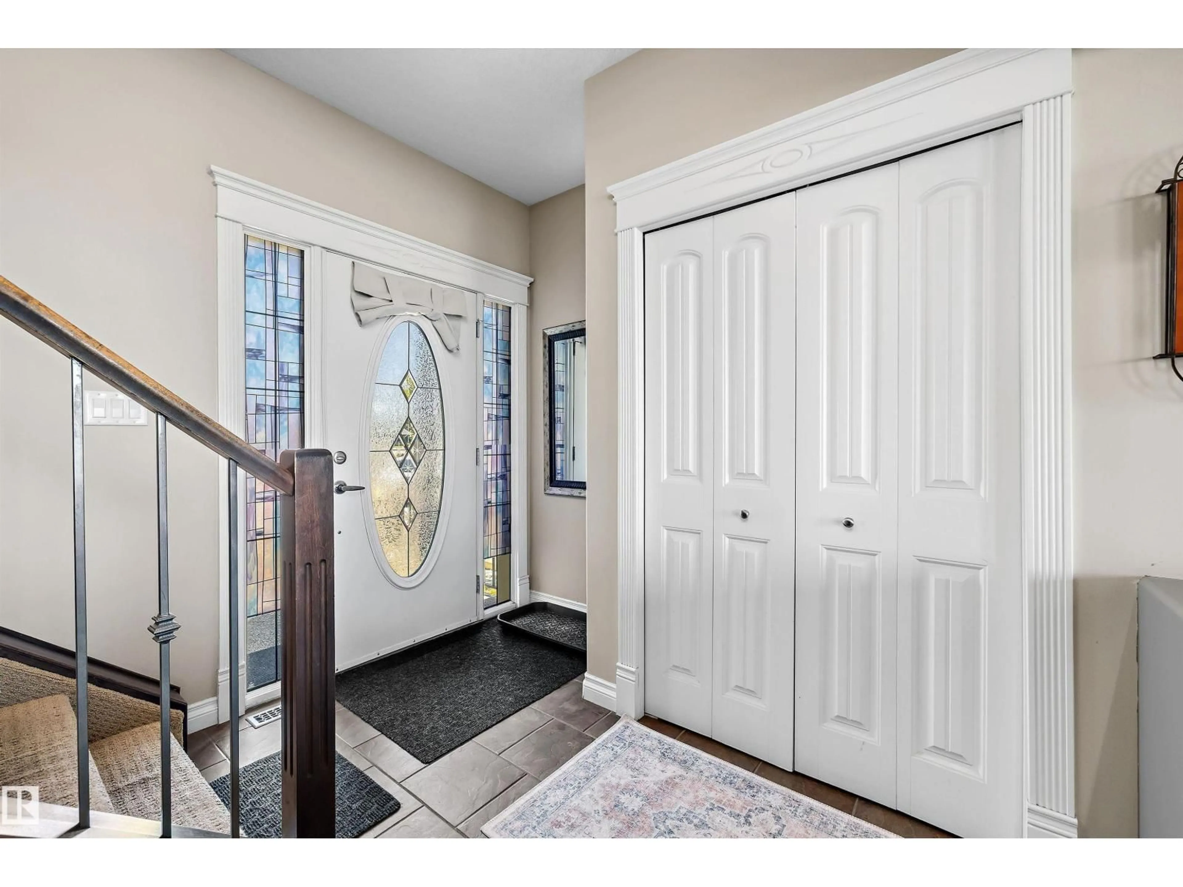 Indoor entryway for 11604 175 AV, Edmonton Alberta T5X0A4