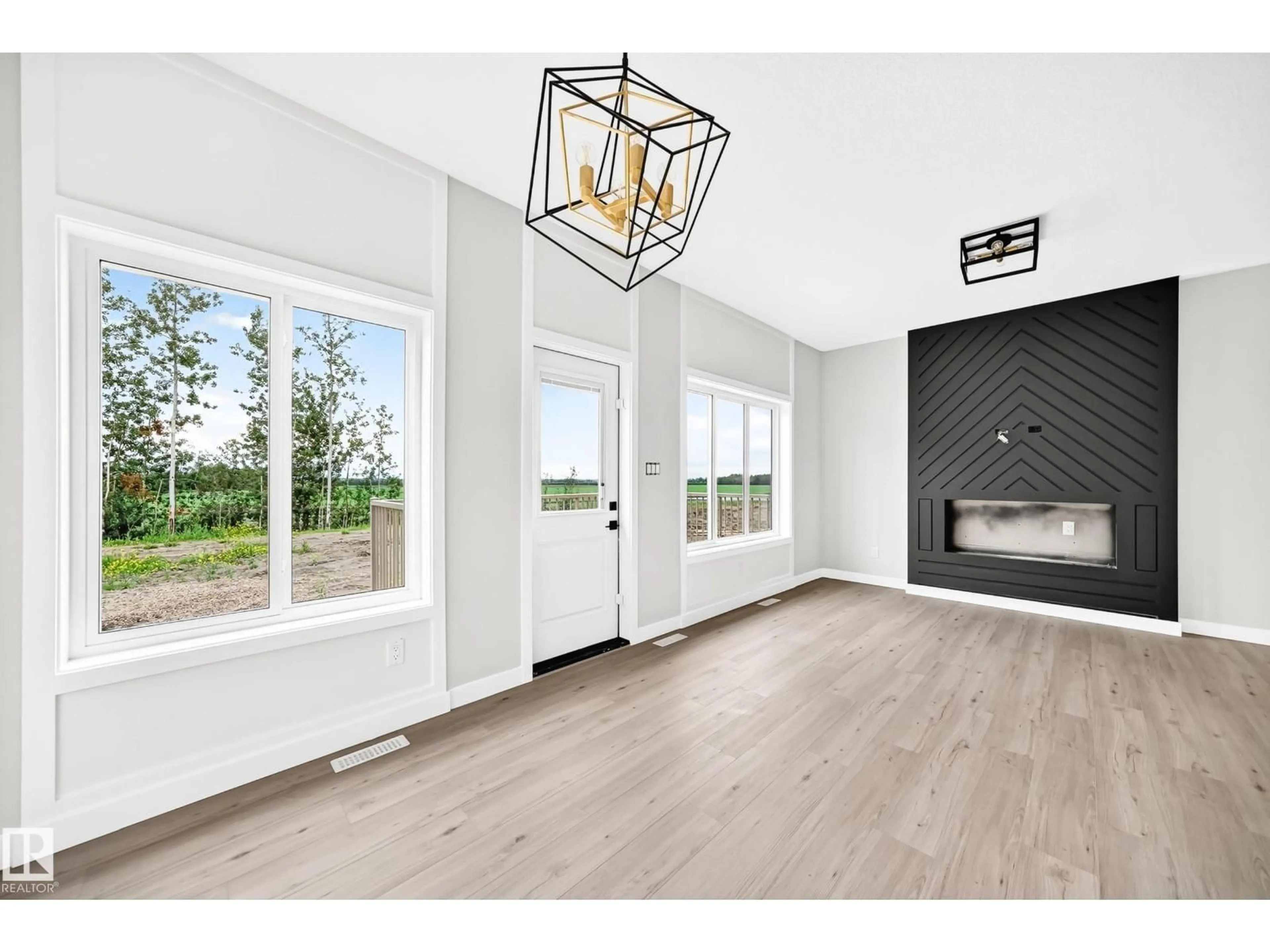 Indoor entryway for 79 PATRIOT WY, Spruce Grove Alberta T7X2W6