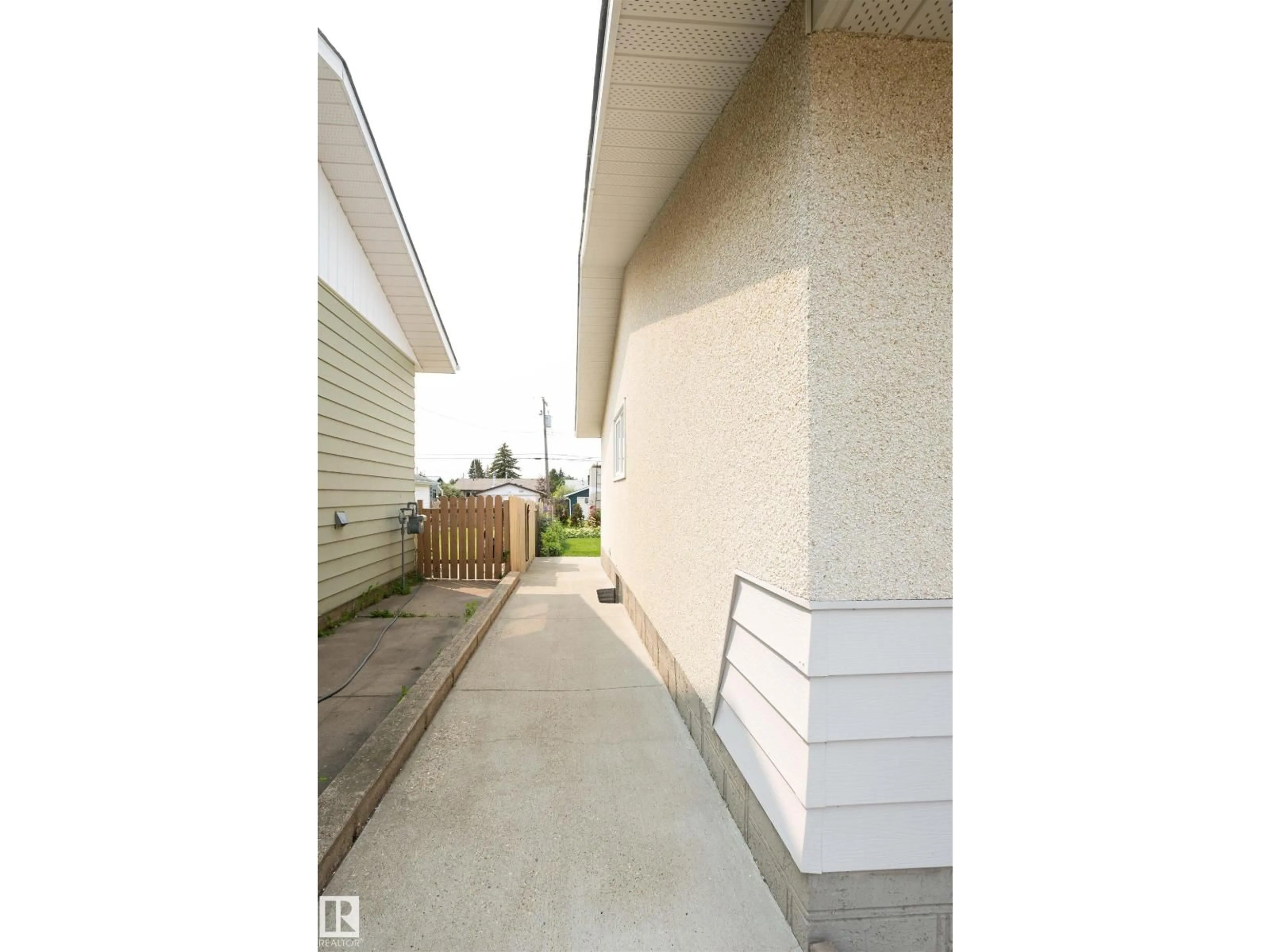 Patio, street for 10352 109 AVE, Westlock Alberta T7P1G9