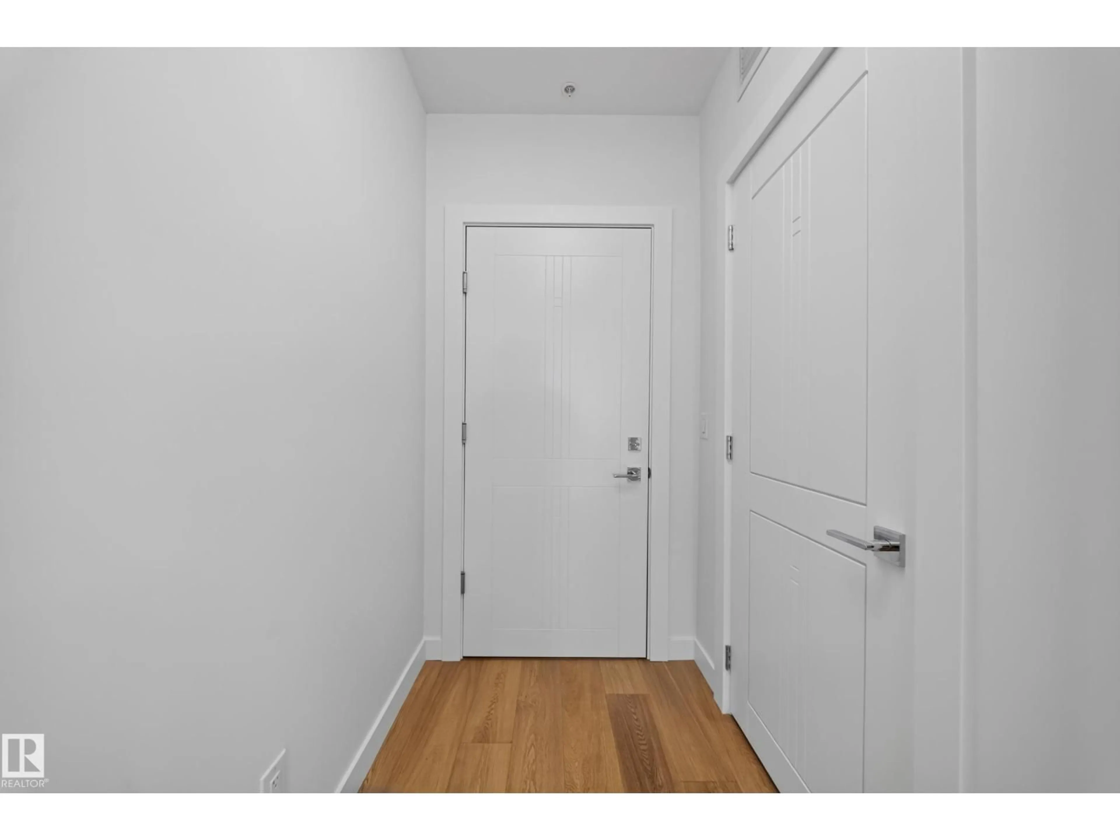Indoor entryway for #213 - 213 FESTIVAL WY, Sherwood Park Alberta T8A4Z1