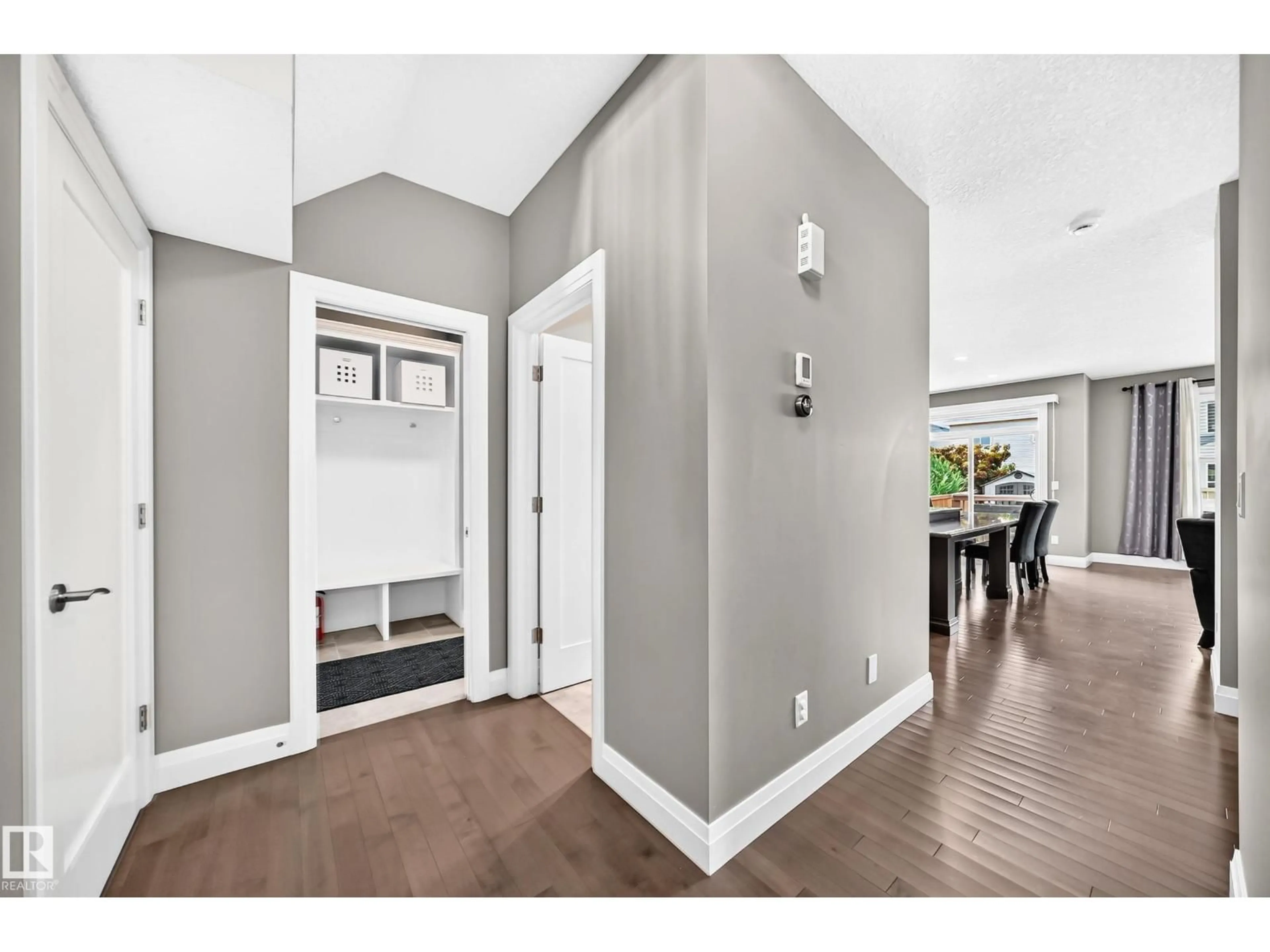 Indoor entryway for 89 SPRING GA, Spruce Grove Alberta T7X0S6