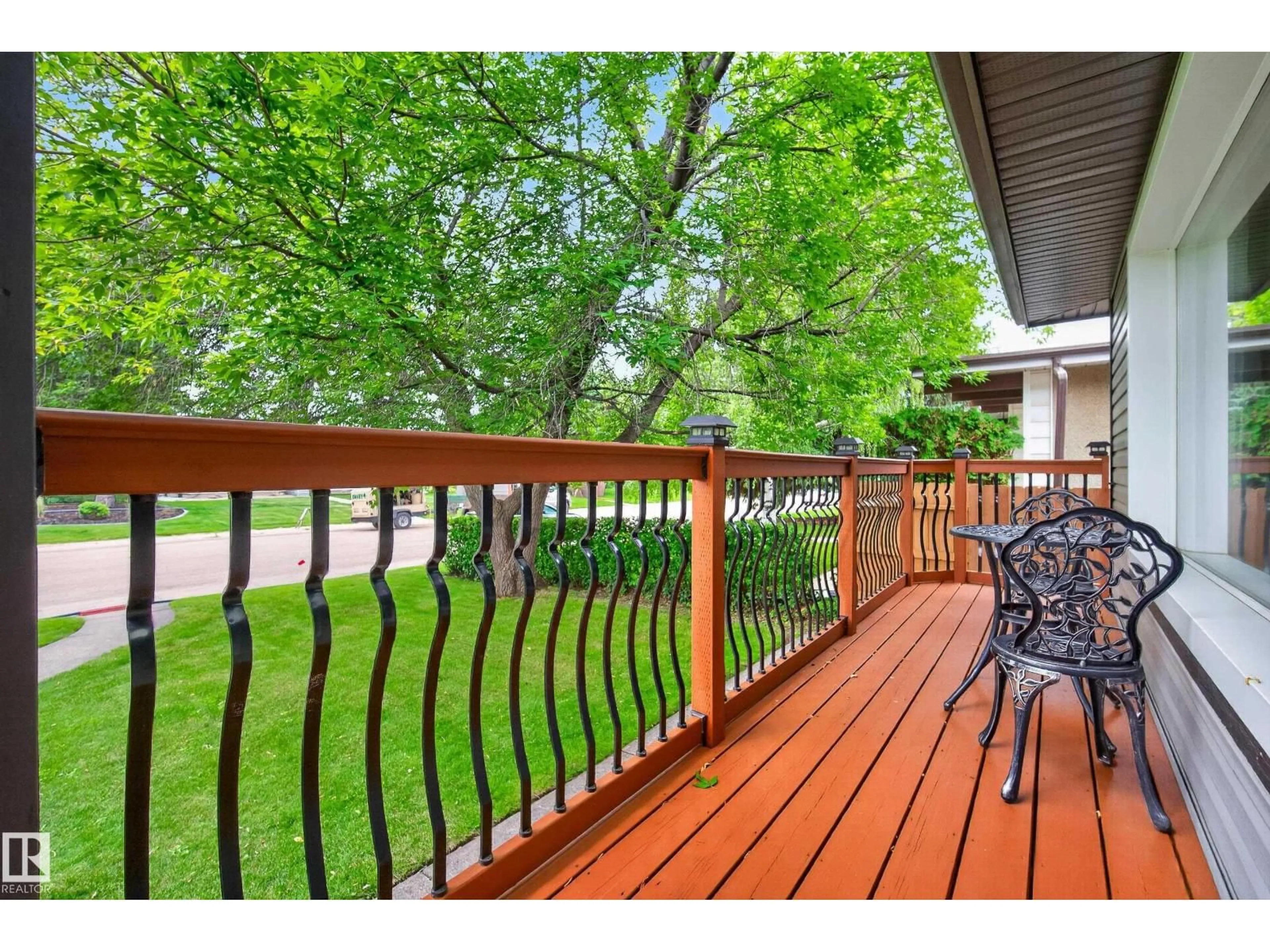 Patio, unknown for NW - 6216 93 AV, Edmonton Alberta T6B0W5