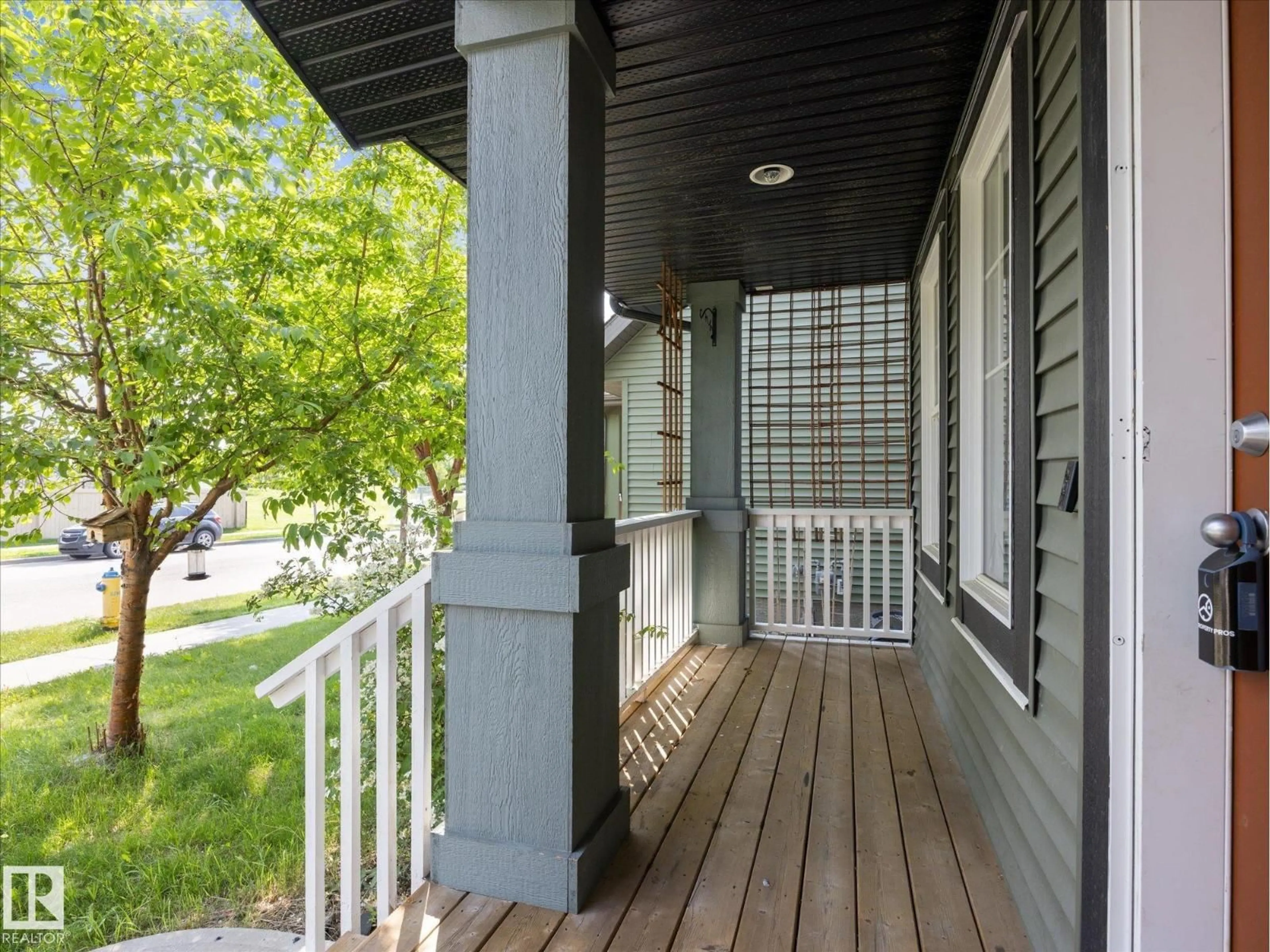 Patio, street for 473 ORCHARDS BV, Edmonton Alberta T6X2B7