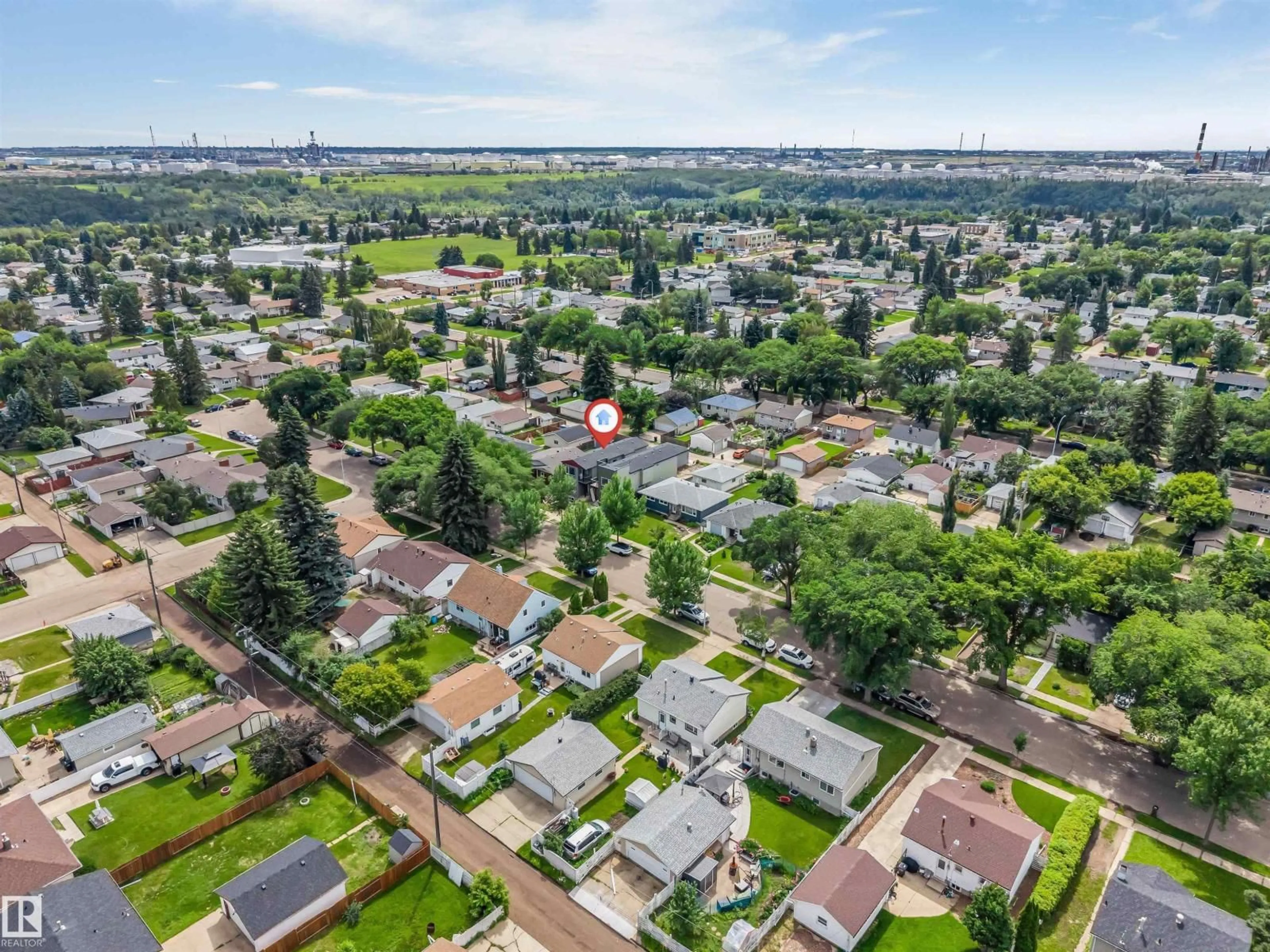 A pic from outside/outdoor area/front of a property/back of a property/a pic from drone, street for 3605 112 AVE, Edmonton Alberta T5W0M3