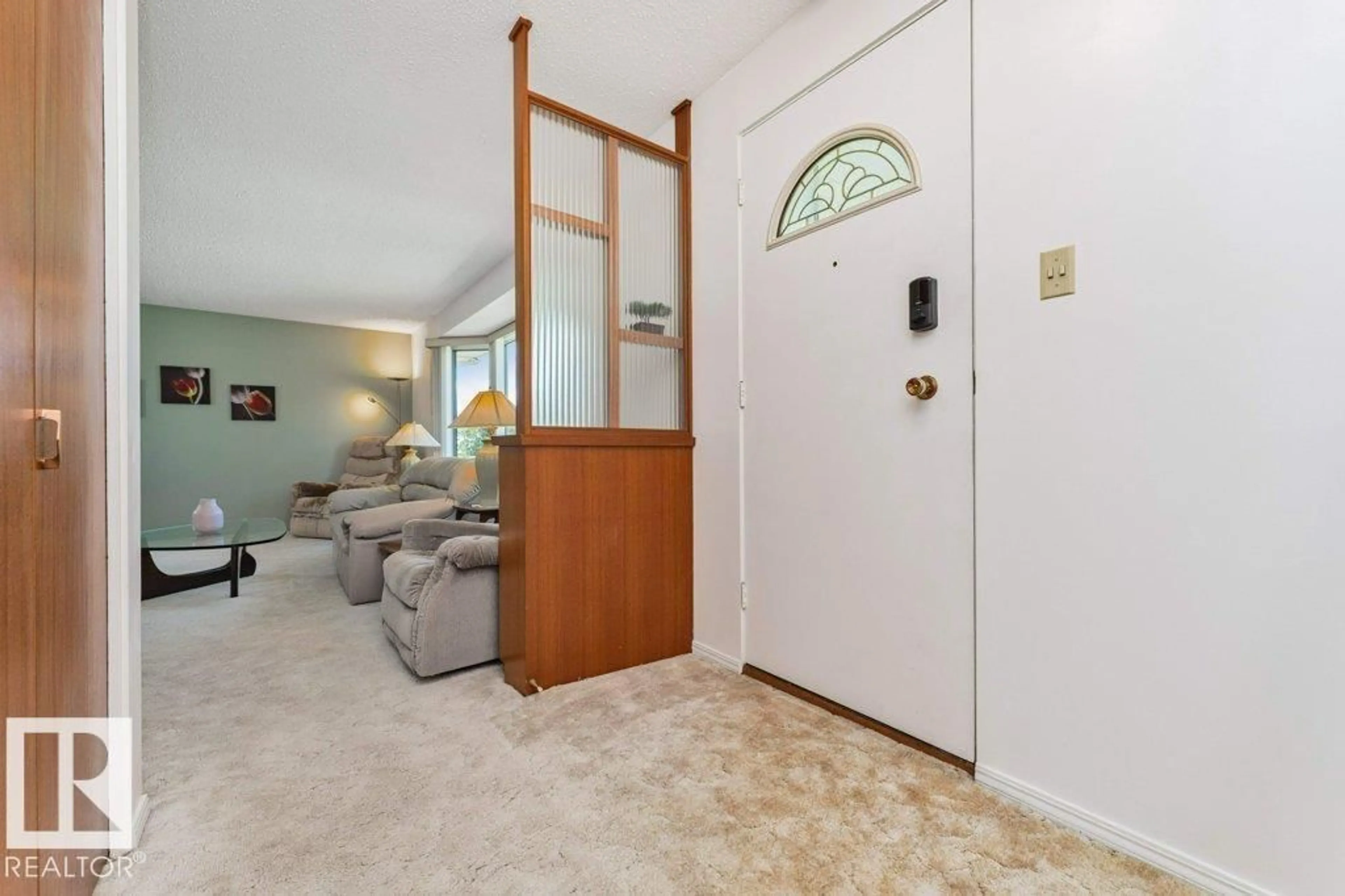 Indoor entryway for NW - 11415 56 AV, Edmonton Alberta T6H0Y1
