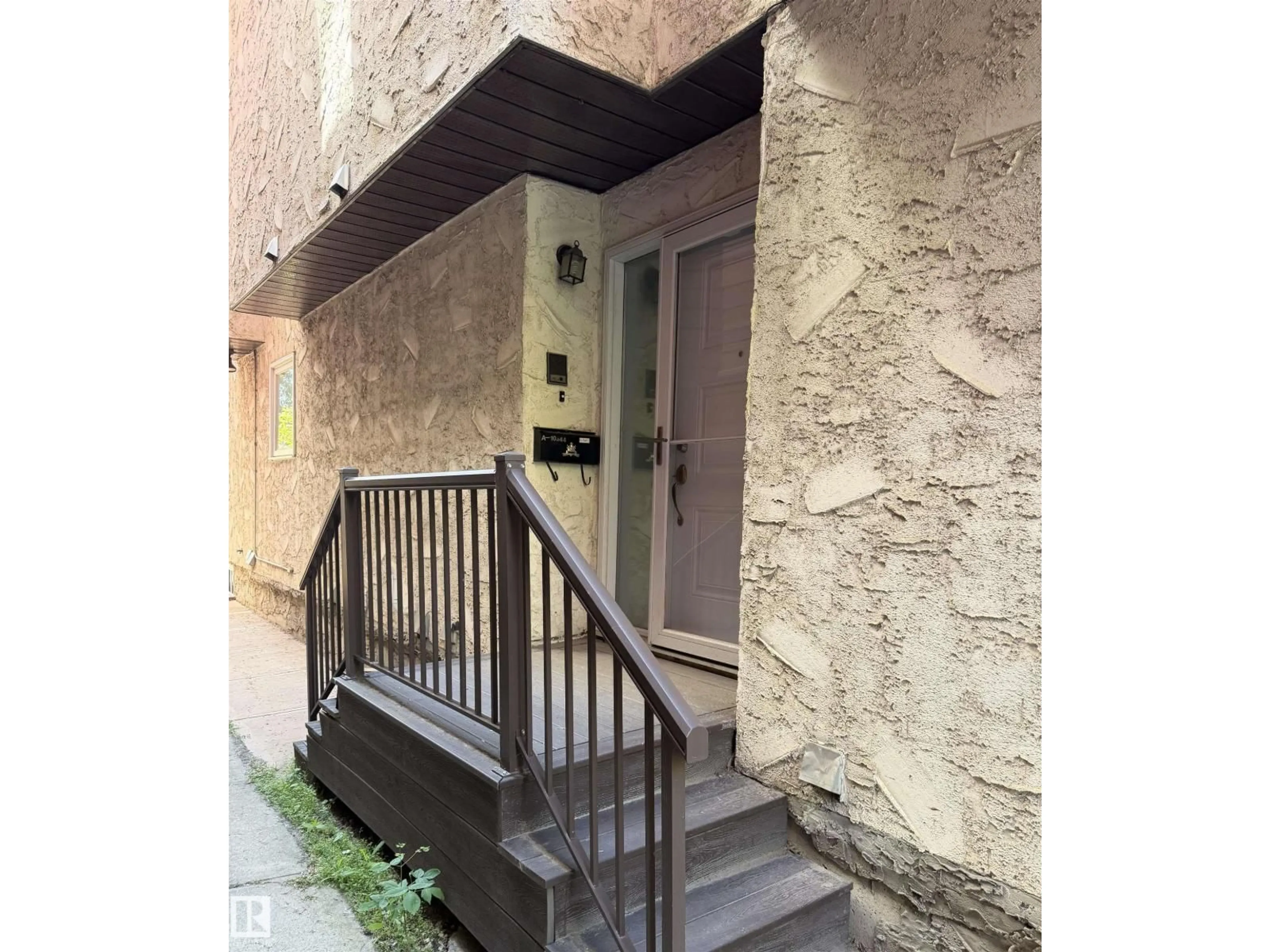 Indoor entryway for NW - 10344A 121 ST, Edmonton Alberta T5N1K8