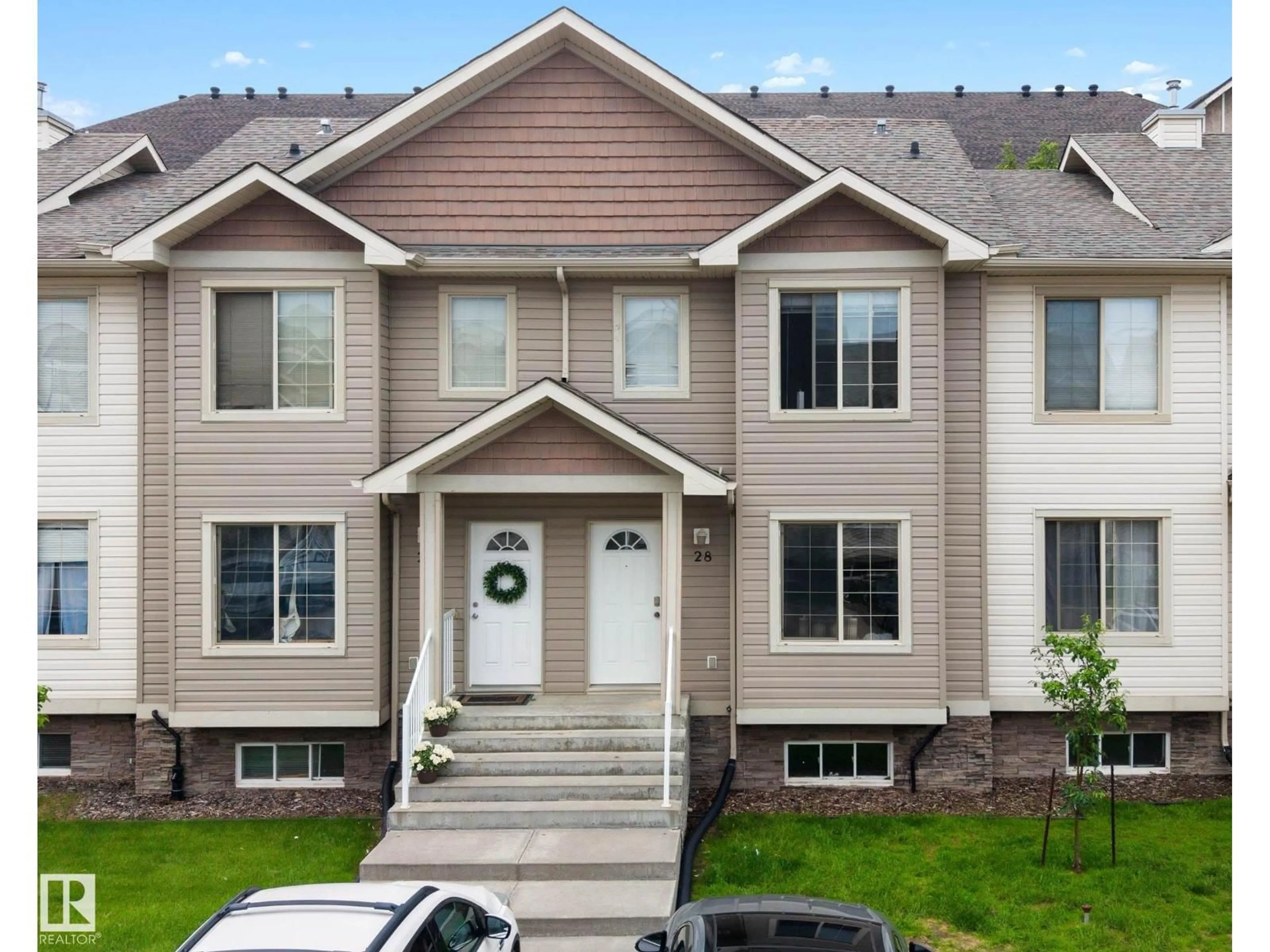 Home with vinyl exterior material, street for #28 - 290 SPRUCE RIDGE RD, Spruce Grove Alberta T7X0C4