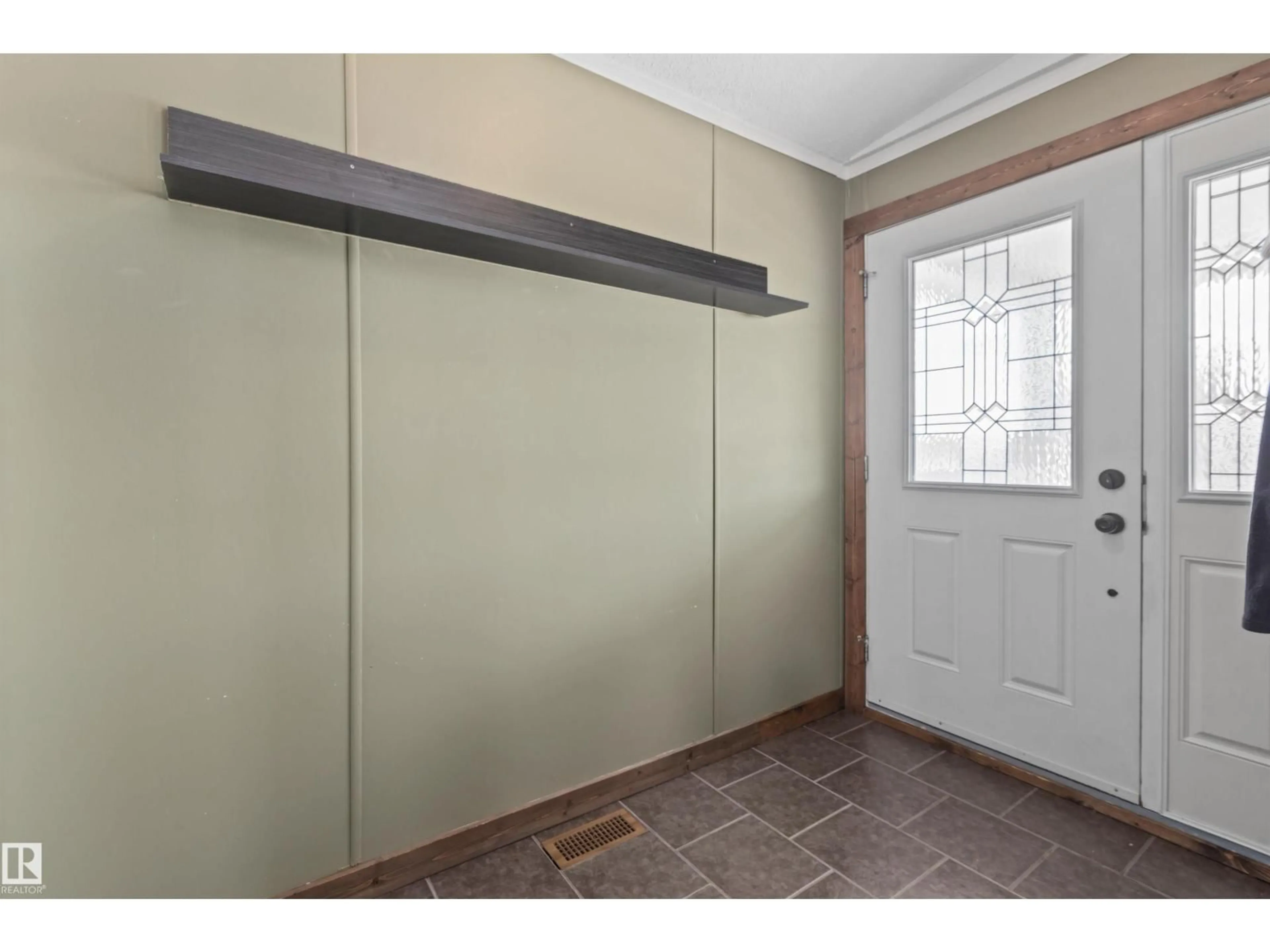 Storage room or clothes room or walk-in closet for 1172 ASPEN DR, Leduc Alberta T9E8R2