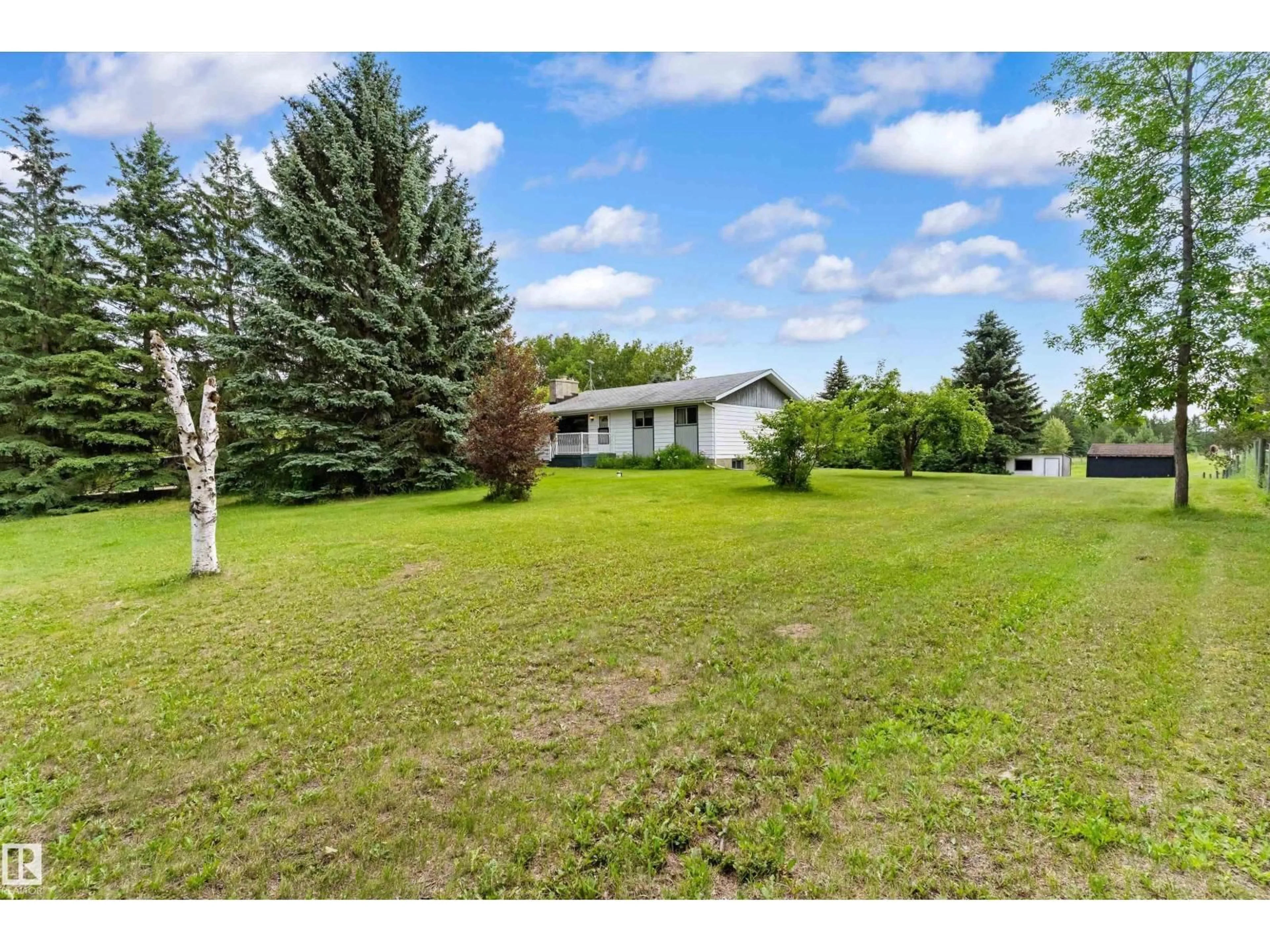A pic from outside/outdoor area/front of a property/back of a property/a pic from drone, unknown for #3 - 52432 RGE ROAD 20, Rural Parkland County Alberta T7Y2G7