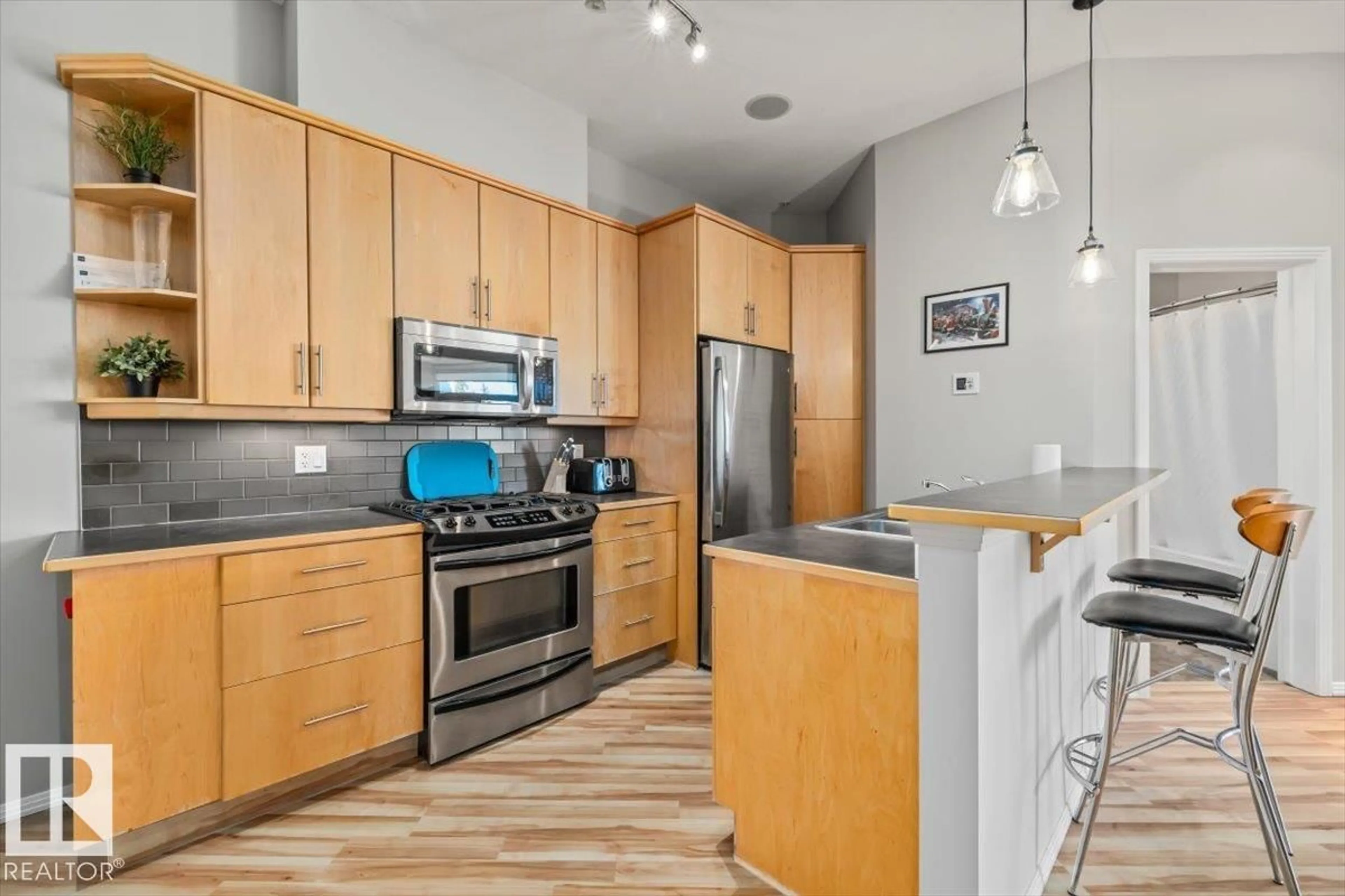 Unknown for #427 - 10531 117 ST, Edmonton Alberta T5H0A8