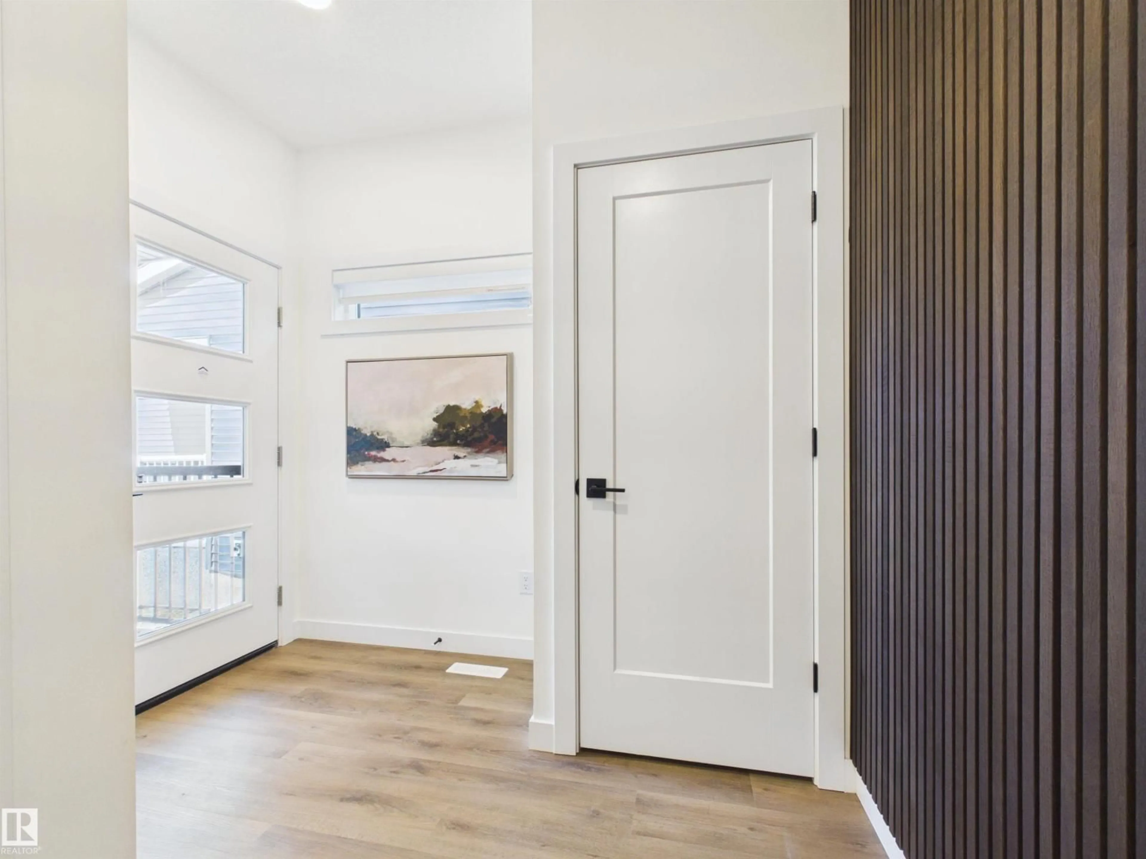 Indoor entryway for 139 FICUS WY, Fort Saskatchewan Alberta T8L1X8
