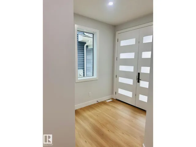 8912 MAYDAY WY, Edmonton 2