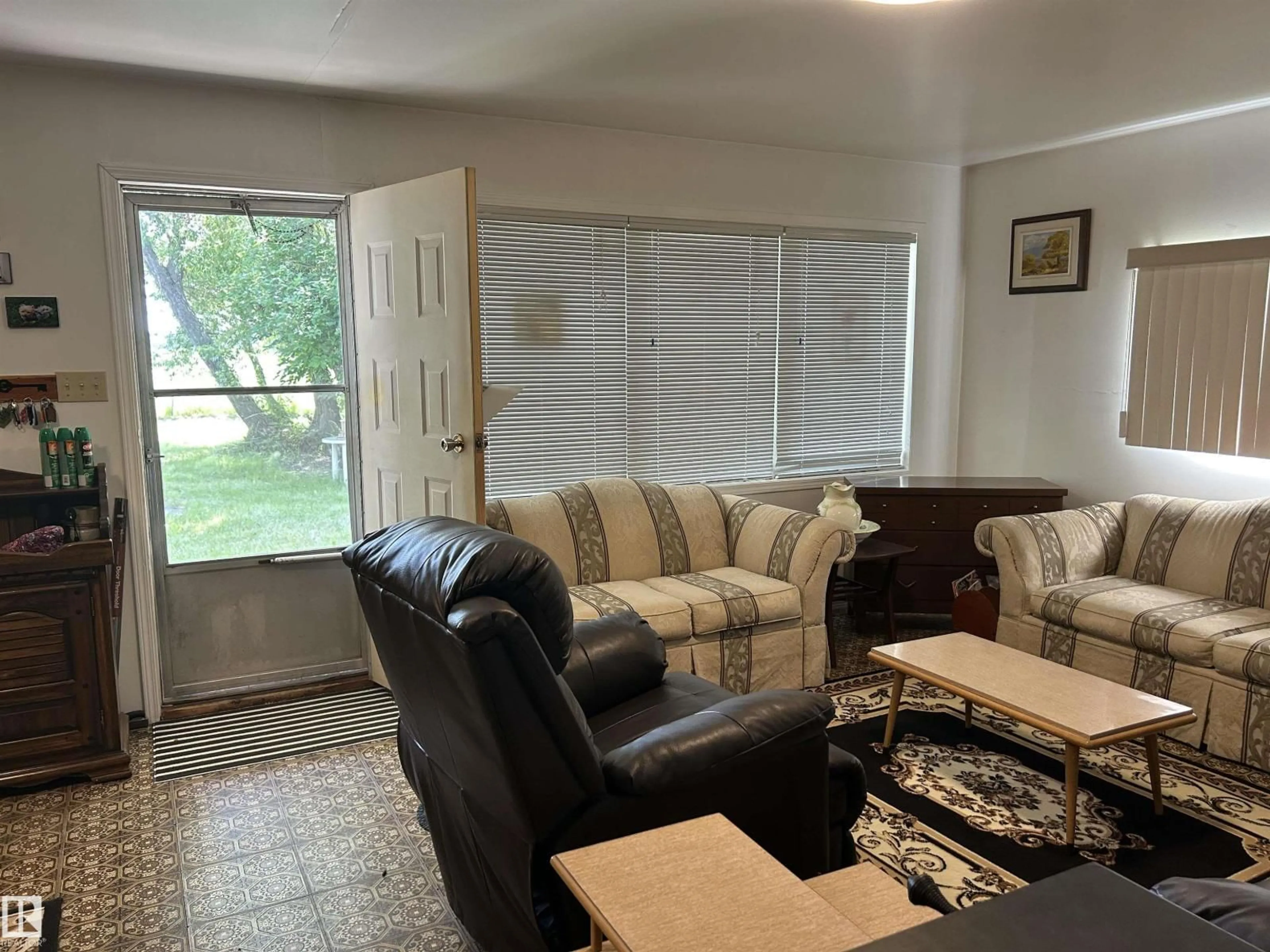 Living room with furniture, unknown for 58024 RR 210, Rural Thorhild County Alberta T0A0Z0