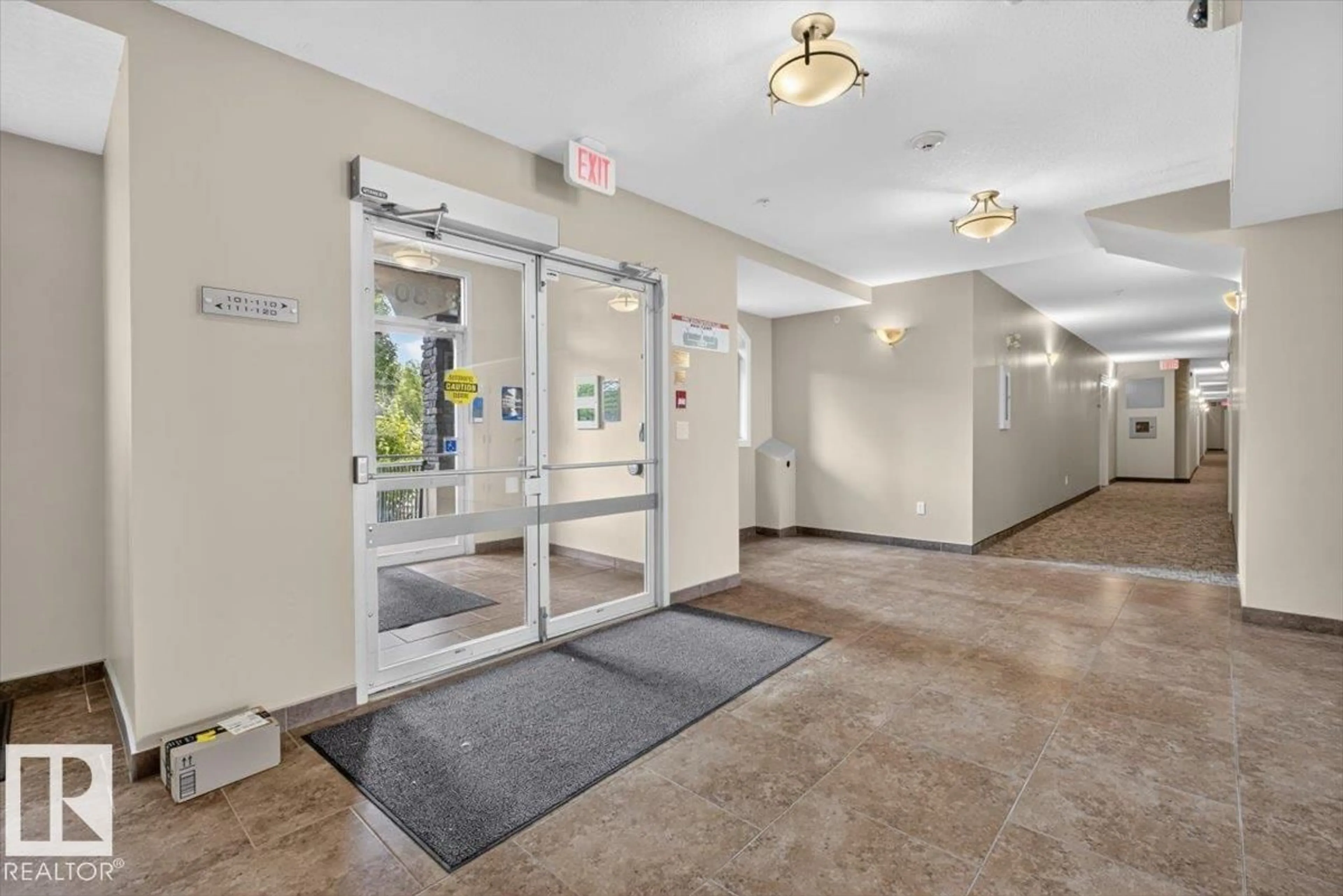 Indoor foyer for #312 - 8730 82 AV, Edmonton Alberta T6C0Z1