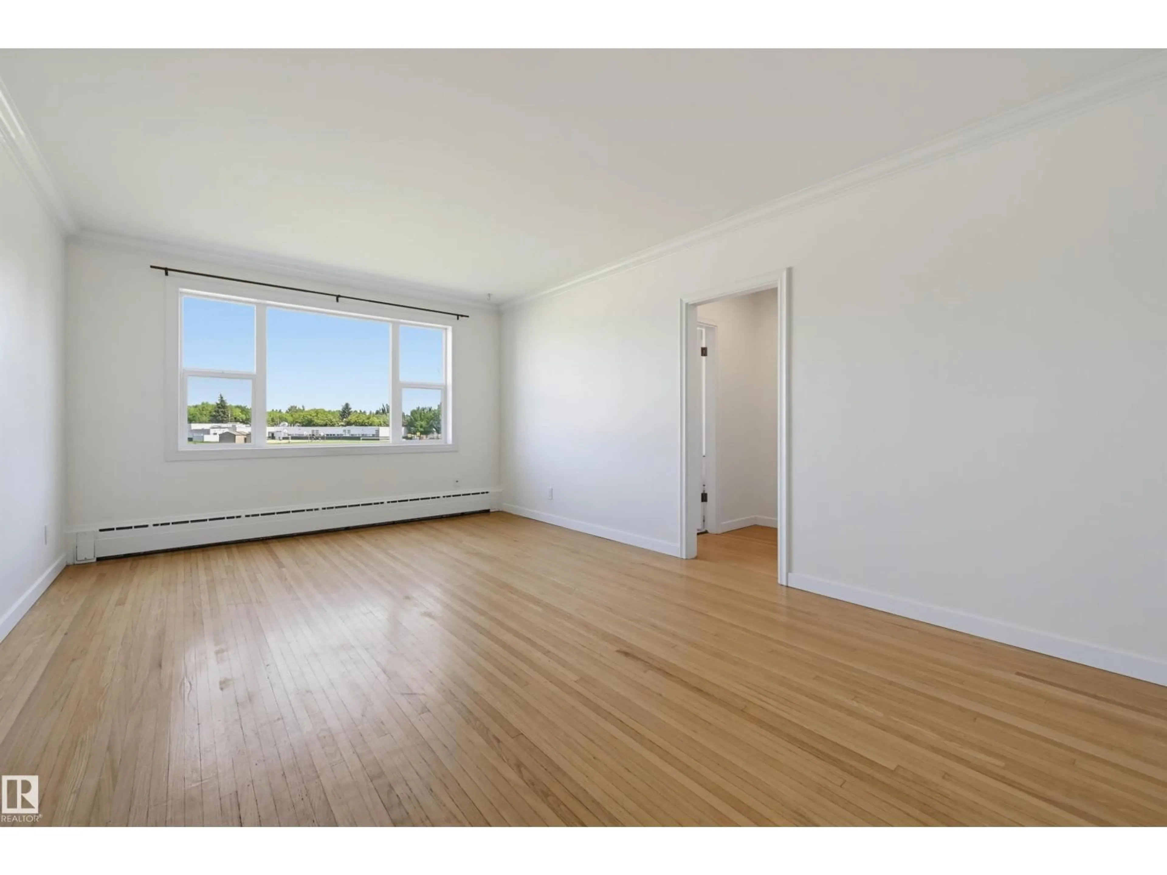 A pic of a room for #7 - 7307 118 ST NW, Edmonton Alberta T5G1S5