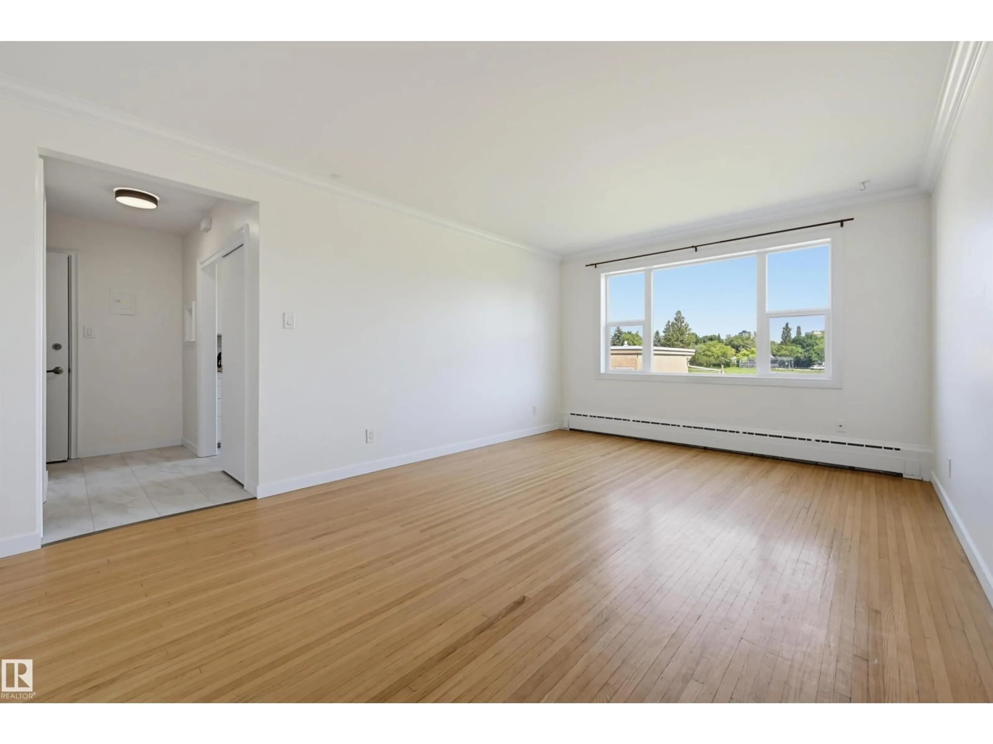 A pic of a room for #7 - 7307 118 ST NW, Edmonton Alberta T5G1S5