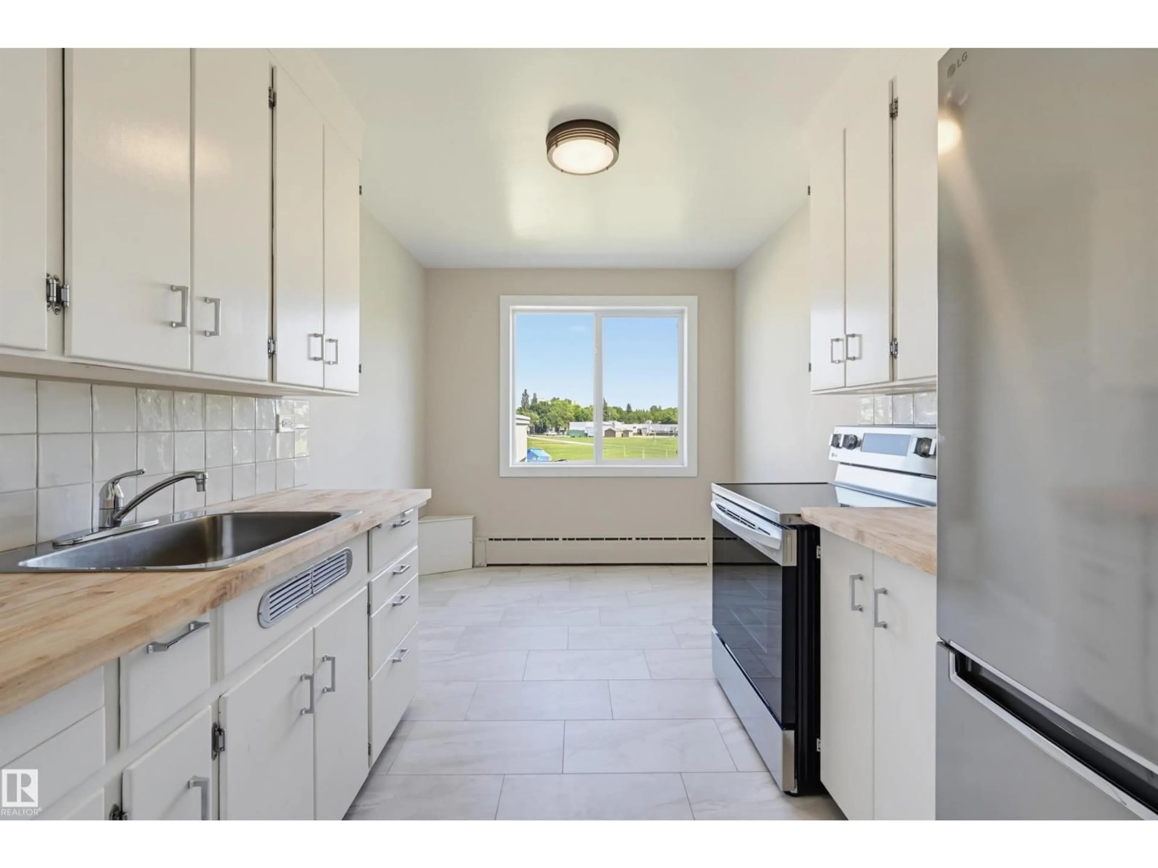 Standard kitchen, unknown for #7 - 7307 118 ST NW, Edmonton Alberta T5G1S5