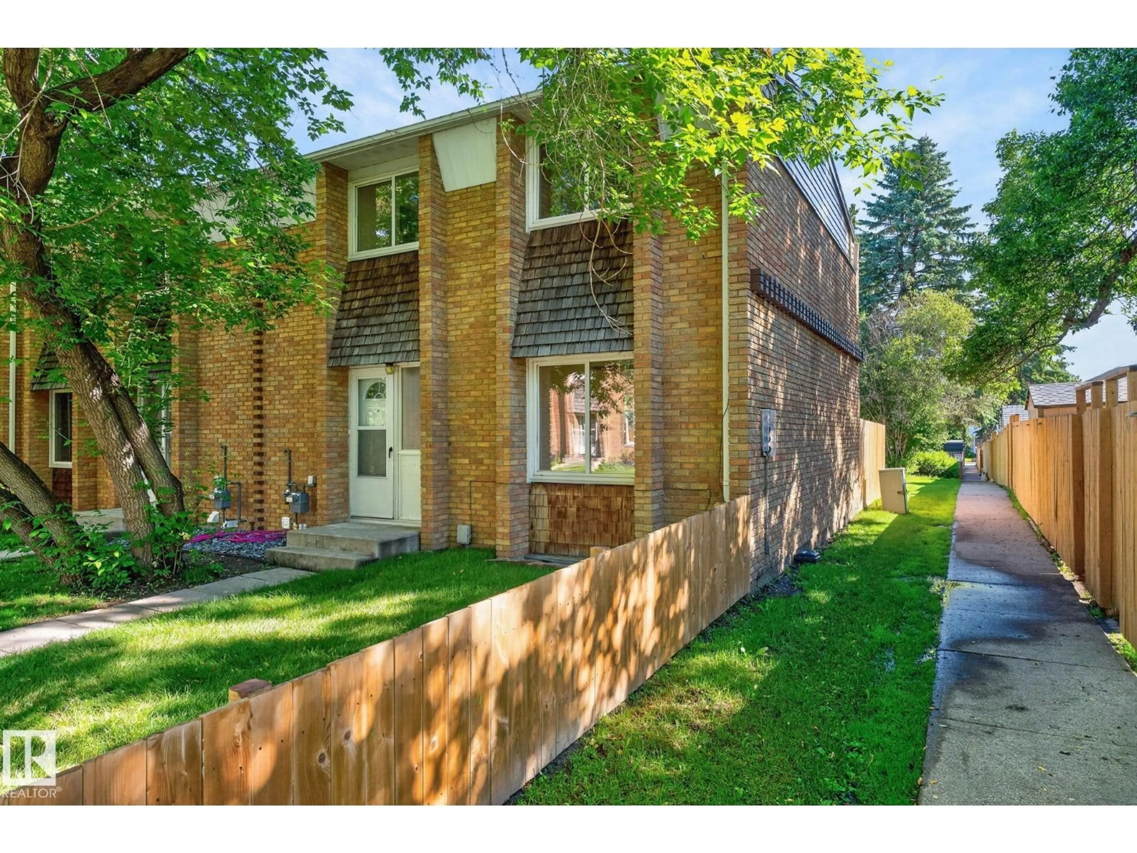 Home with brick exterior material, street for 2 RIDGEWOOD, St. Albert Alberta T8N0E9