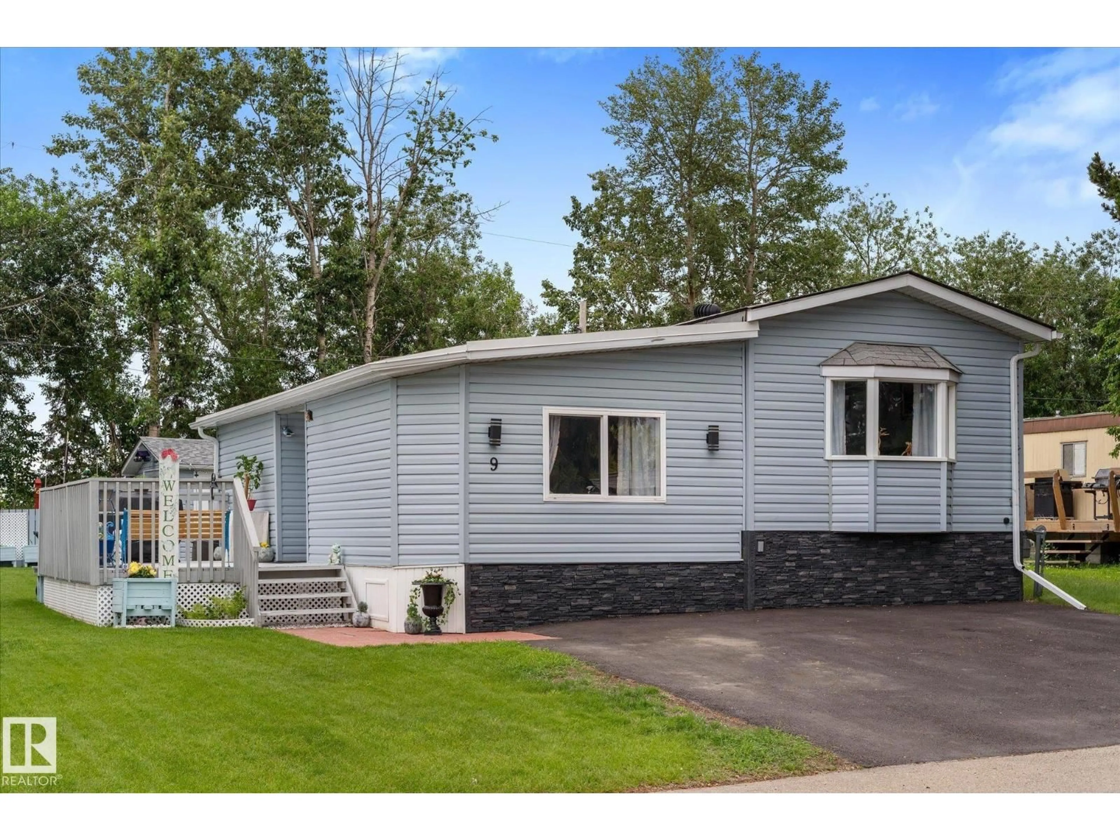 Home with vinyl exterior material, street for #9 - 305 CALAHOO RD, Spruce Grove Alberta T7X3K5