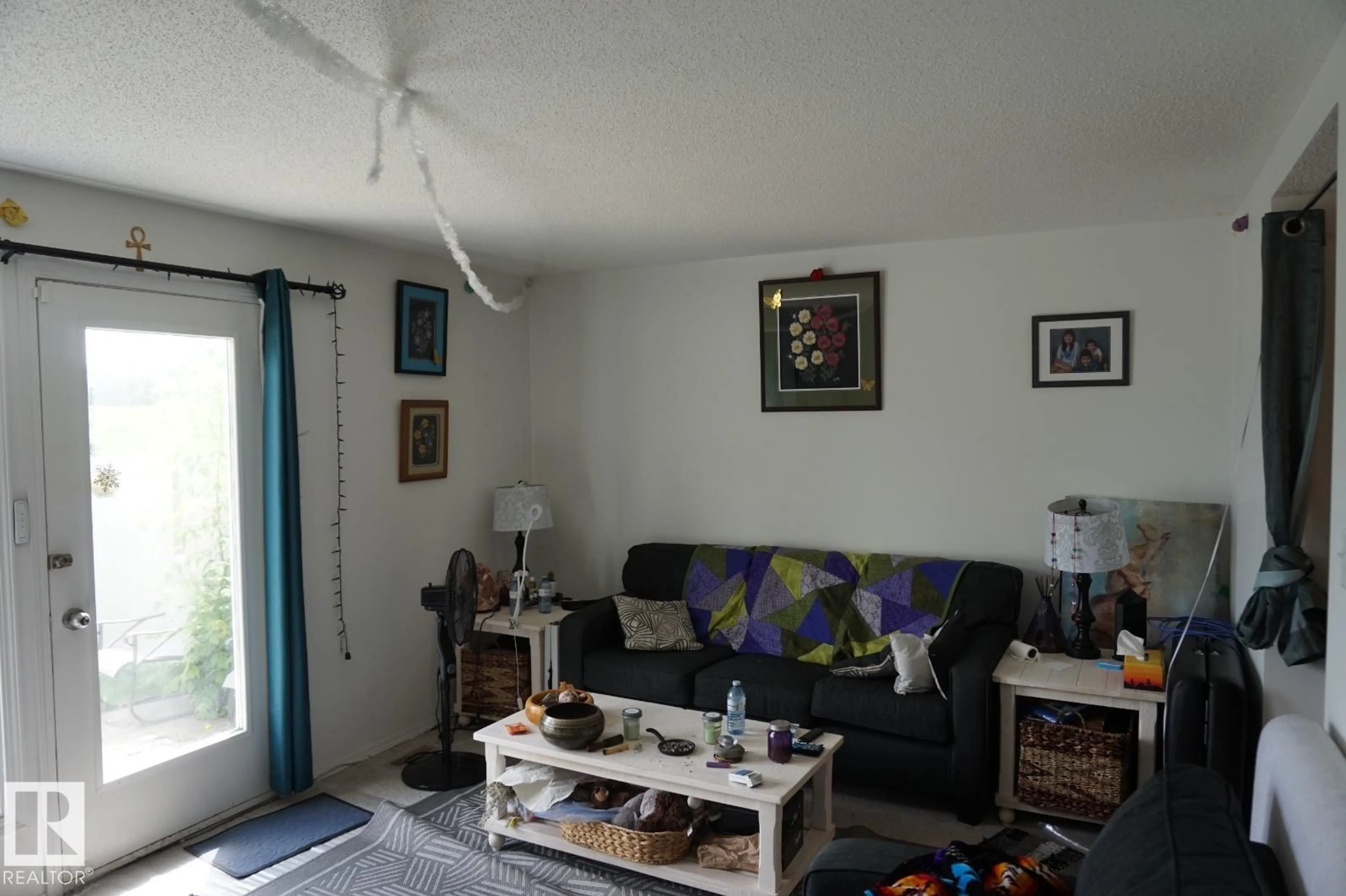 A pic of a room for 129 ABBOTTSFIELD RD, Edmonton Alberta T5W4S9