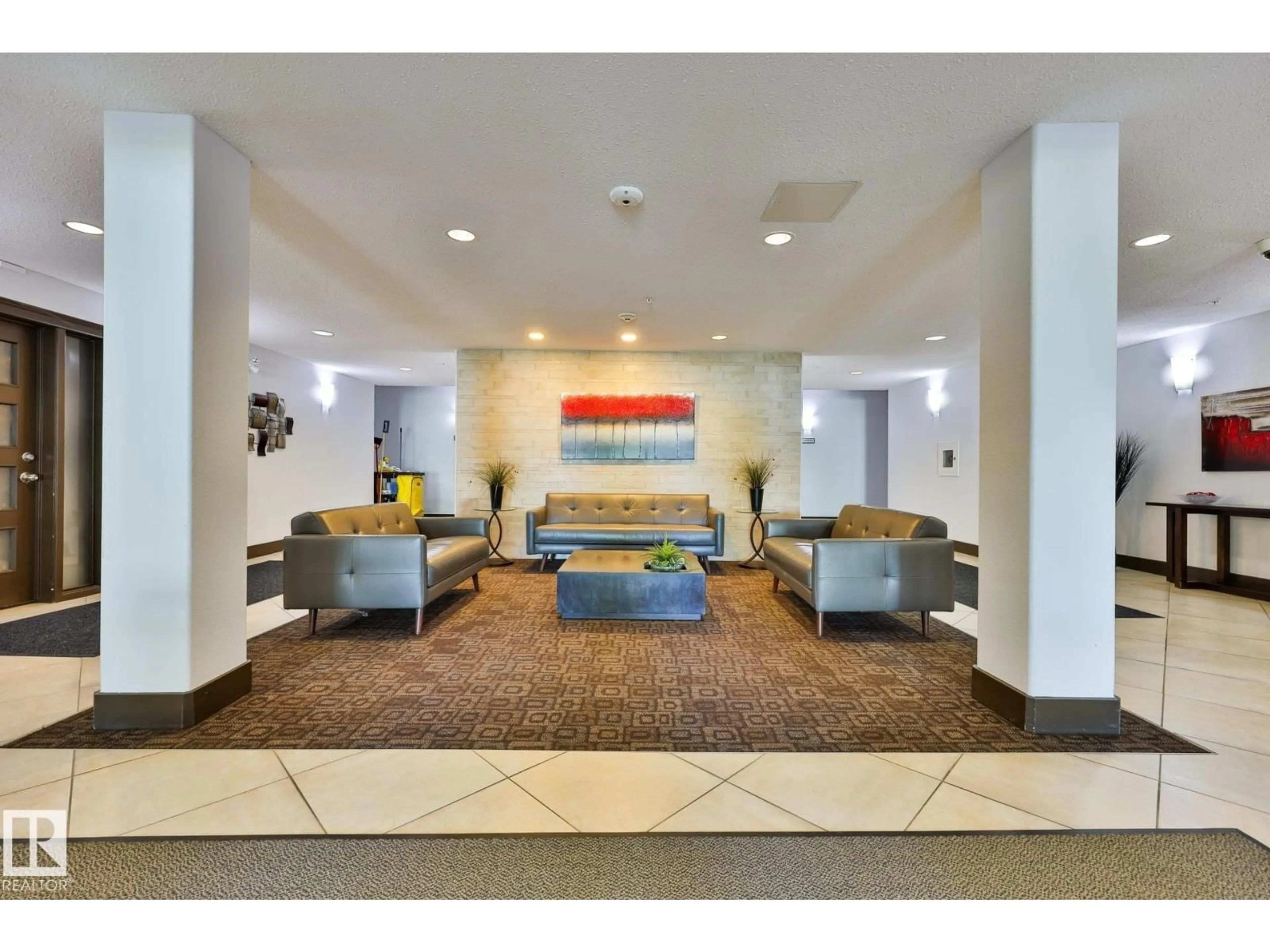 Lobby for #326 - 7909 71 ST, Edmonton Alberta T6B3P5