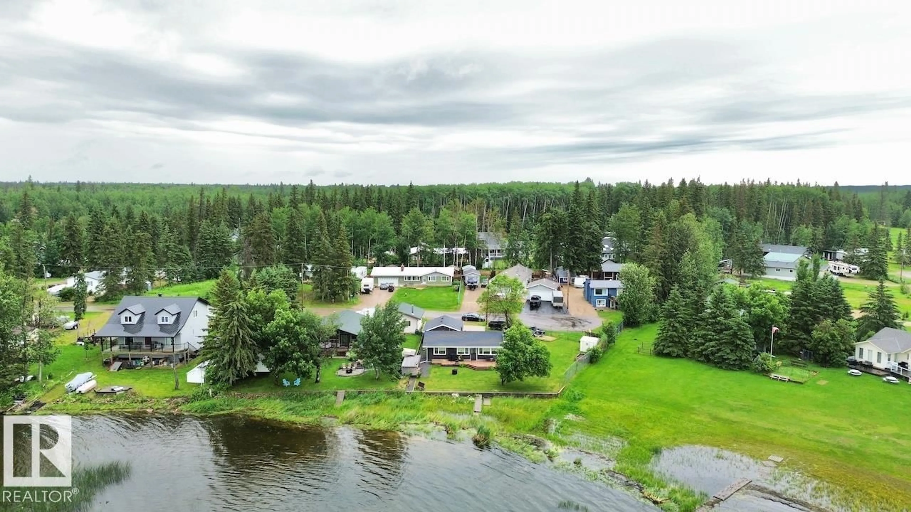 A pic from outside/outdoor area/front of a property/back of a property/a pic from drone, water/lake/river/ocean view for 623 LAKEVIEW ROAD, Rural Athabasca County Alberta T0A0M0