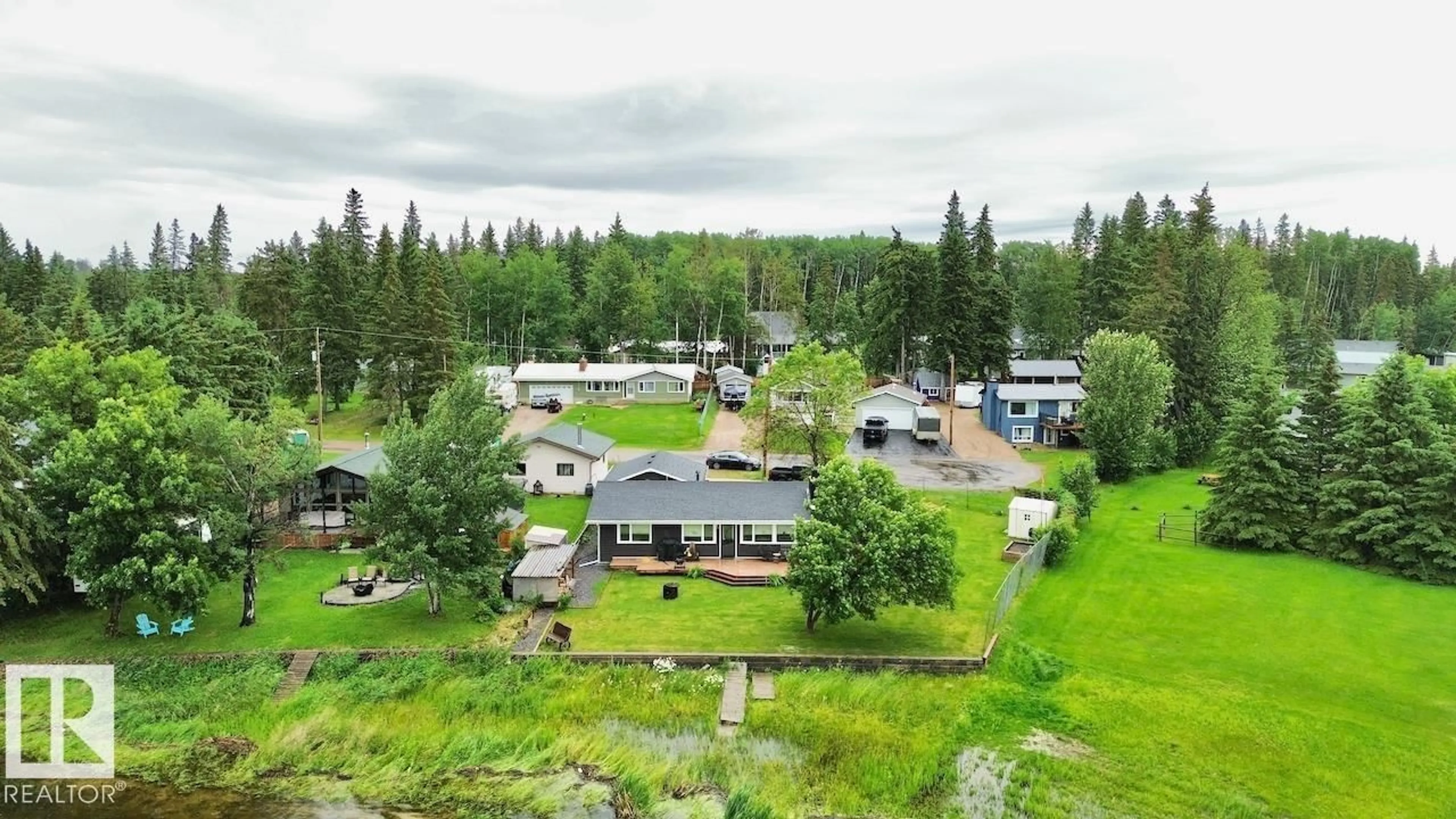 A pic from outside/outdoor area/front of a property/back of a property/a pic from drone, water/lake/river/ocean view for 623 LAKEVIEW ROAD, Rural Athabasca County Alberta T0A0M0