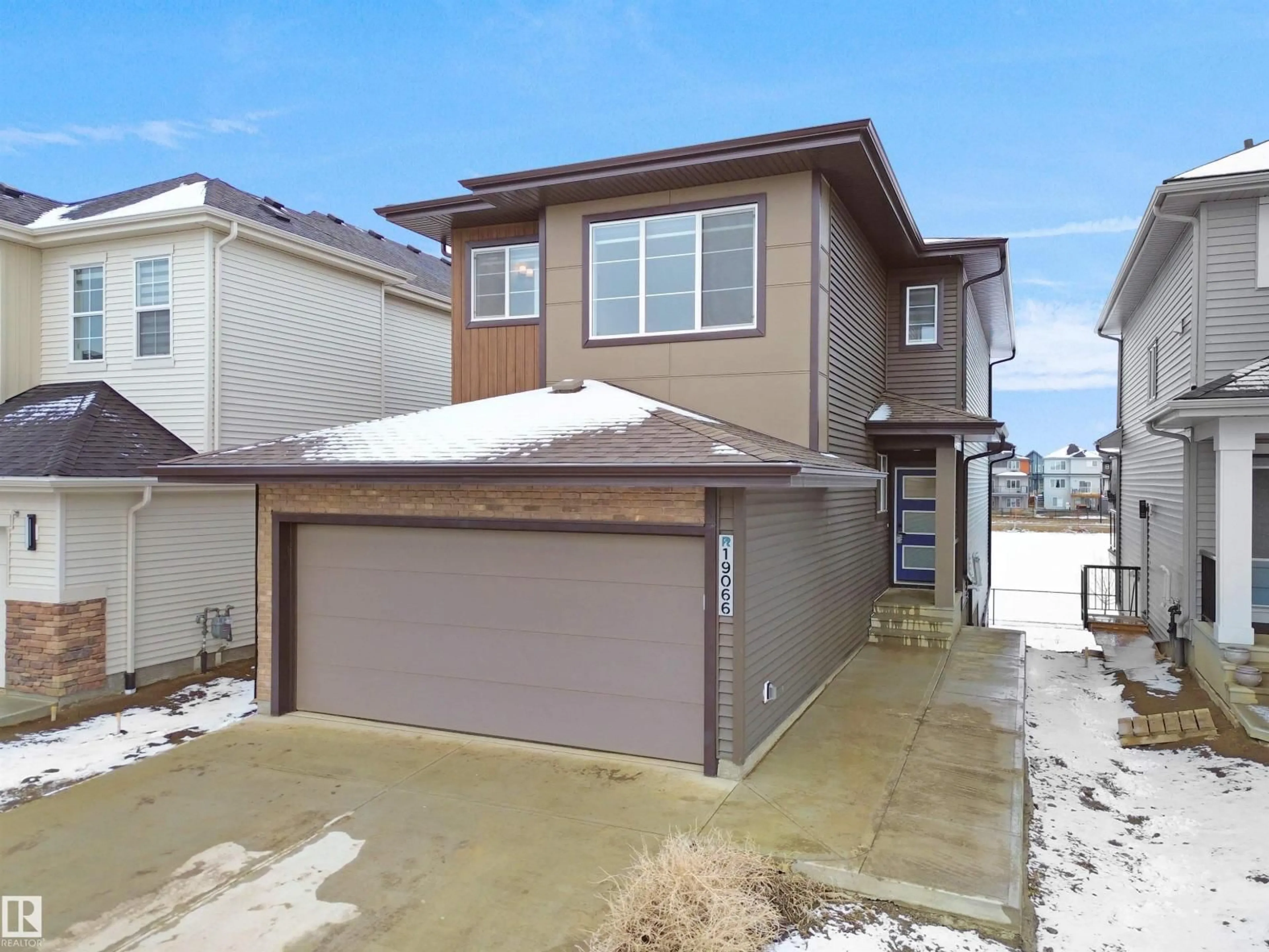 Unknown for 19066 20A AV, Edmonton Alberta T6M3A8