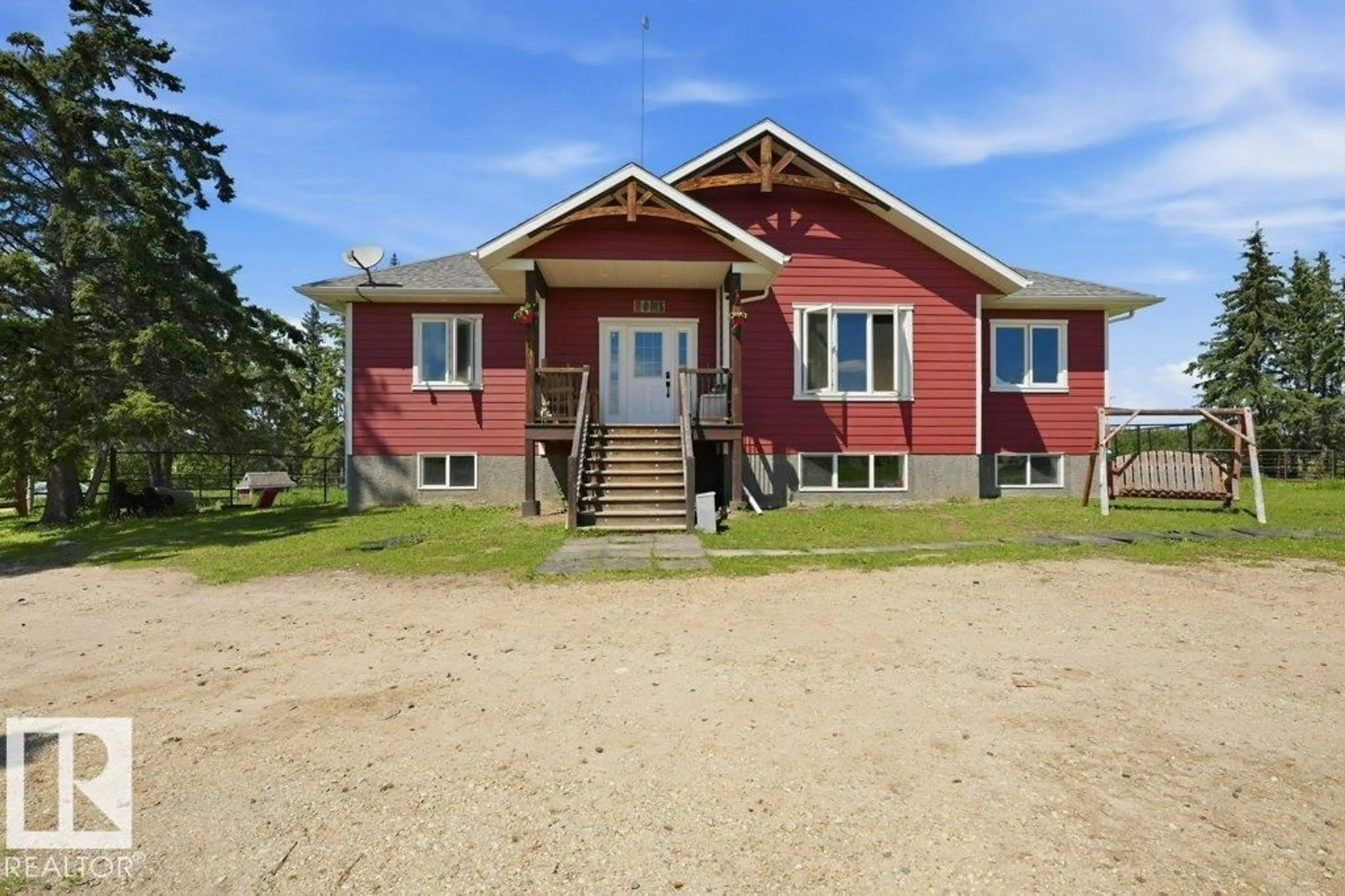 A pic from outside/outdoor area/front of a property/back of a property/a pic from drone, building for 55413 RGE ROAD 53A, Rural Lac Ste. Anne County Alberta T0E0J0