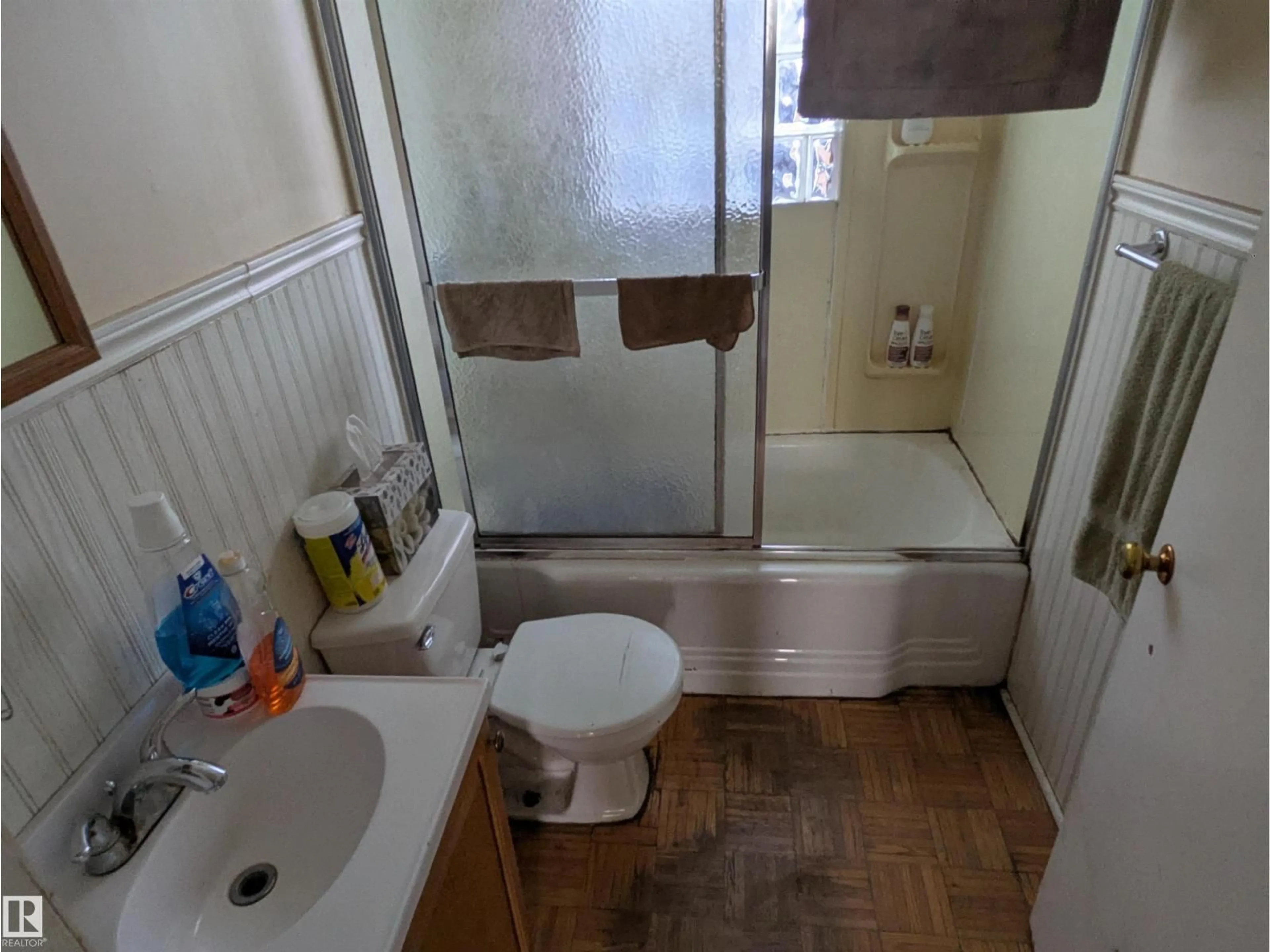 Standard bathroom, floor is not visible for NW - 11412 85 ST, Edmonton Alberta T5B3C9