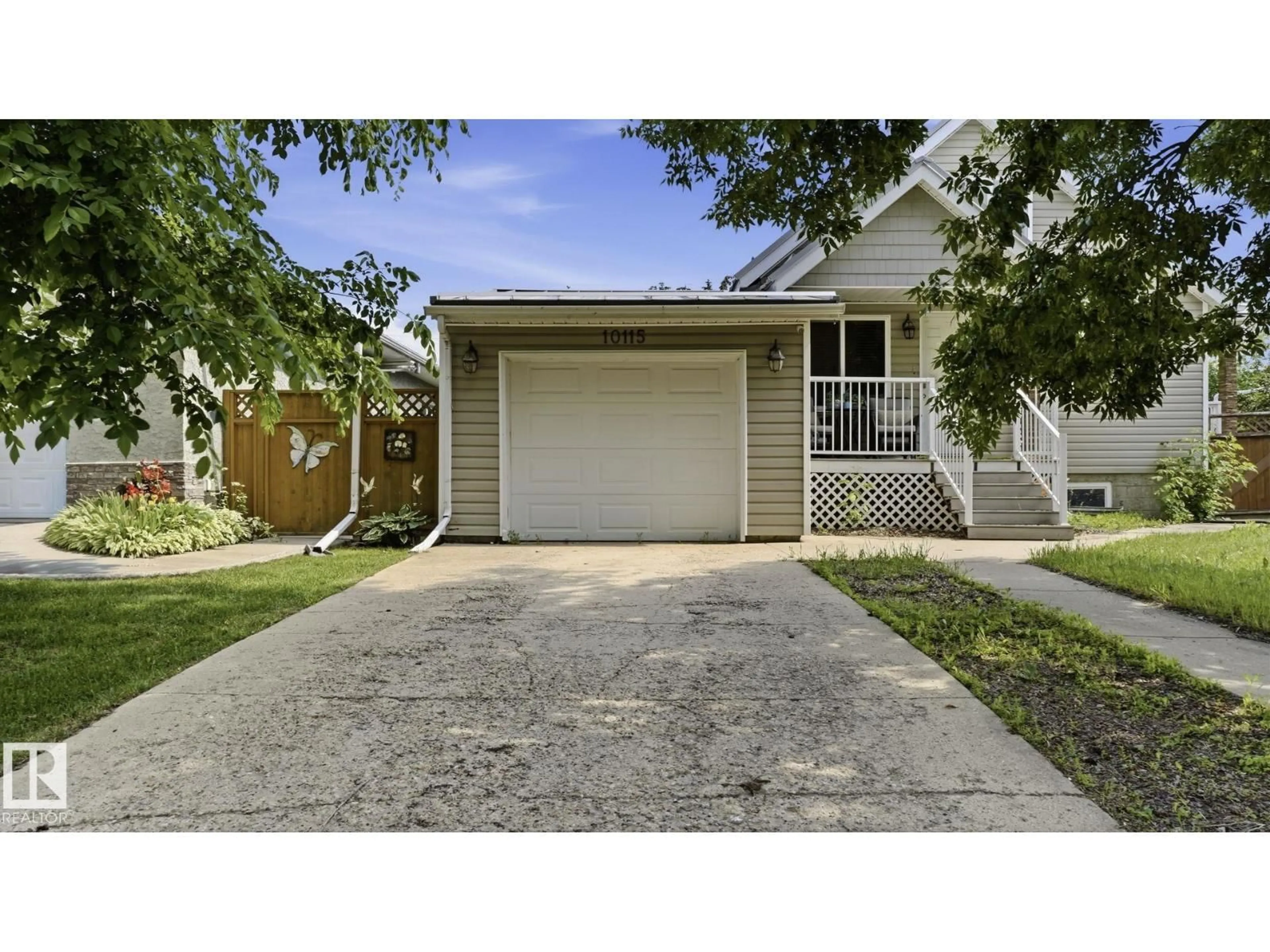 Home with vinyl exterior material, street for 10115 104 ST, Westlock Alberta T9P1V3
