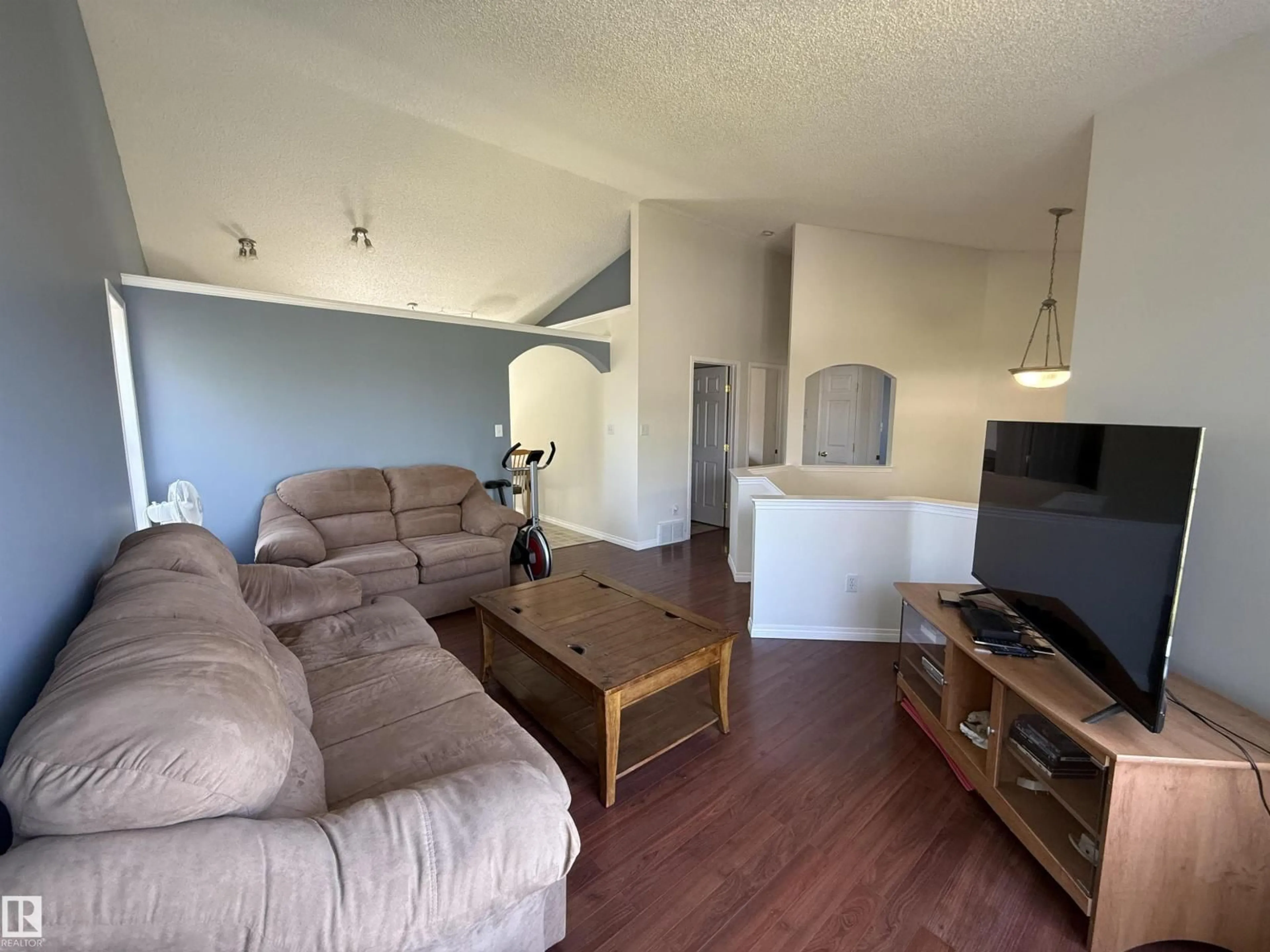 Living room with furniture, unknown for 25 HEATHERGLEN CR, Spruce Grove Alberta T7X3X4