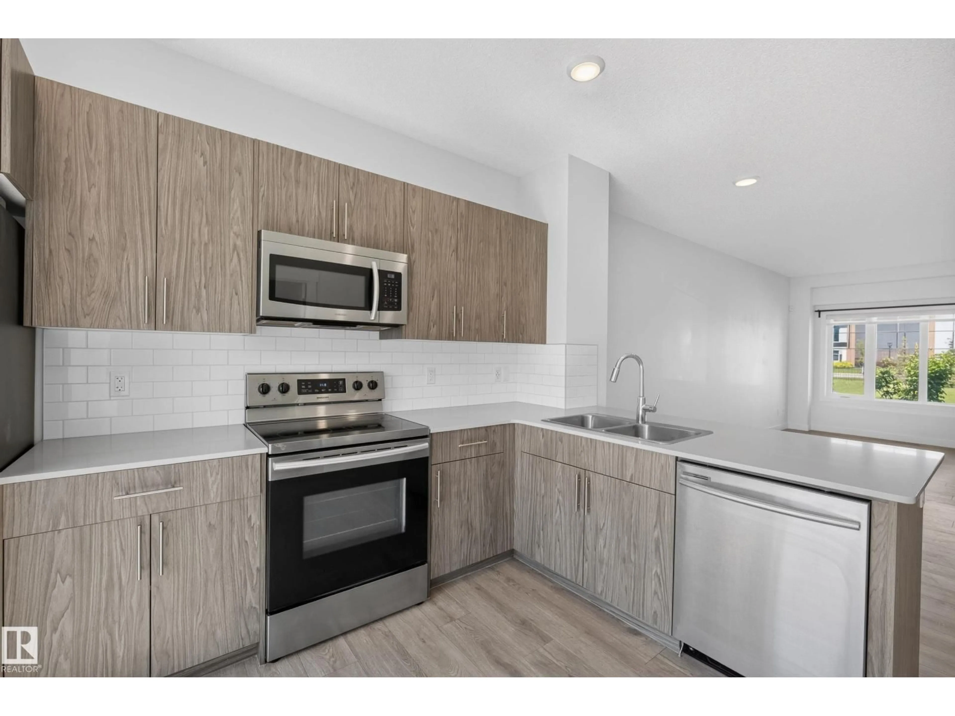 Standard kitchen, unknown for 2707 ORCHARDS RD, Edmonton Alberta T6X2M9