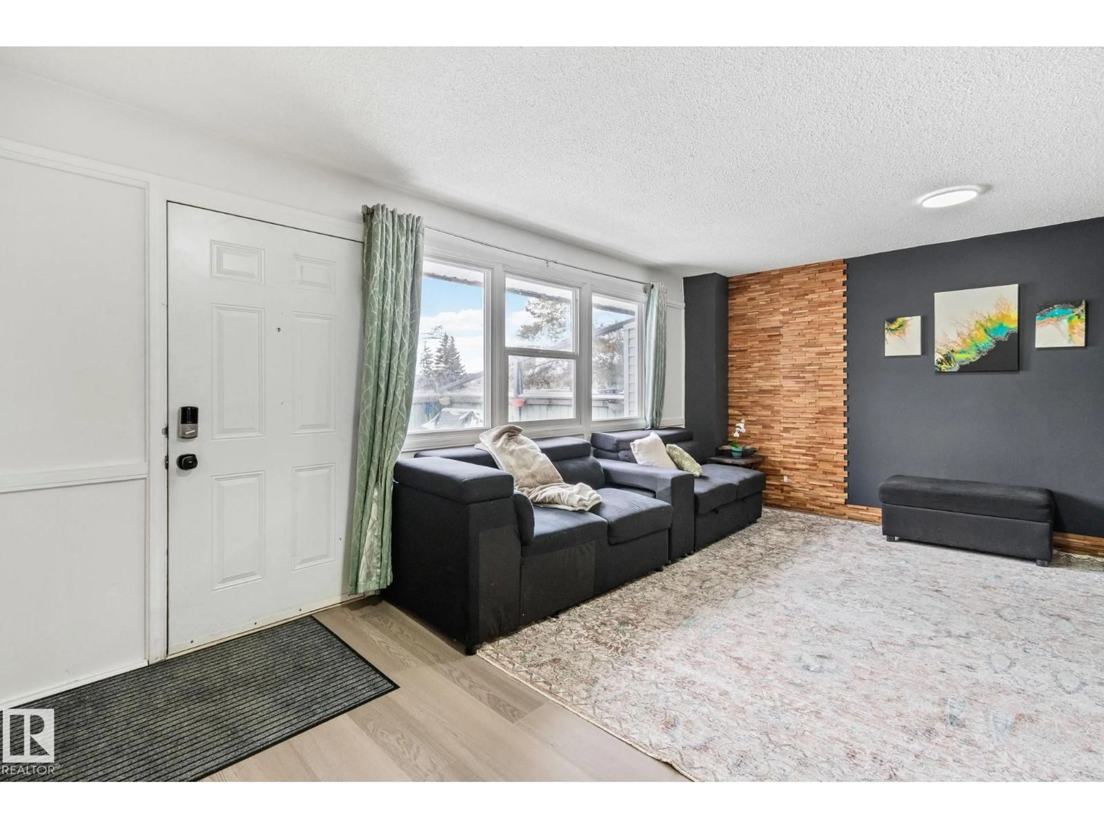Living room with furniture, unknown for 209 VILLAGE ON THE GREEN GR, Edmonton Alberta T5A1H2