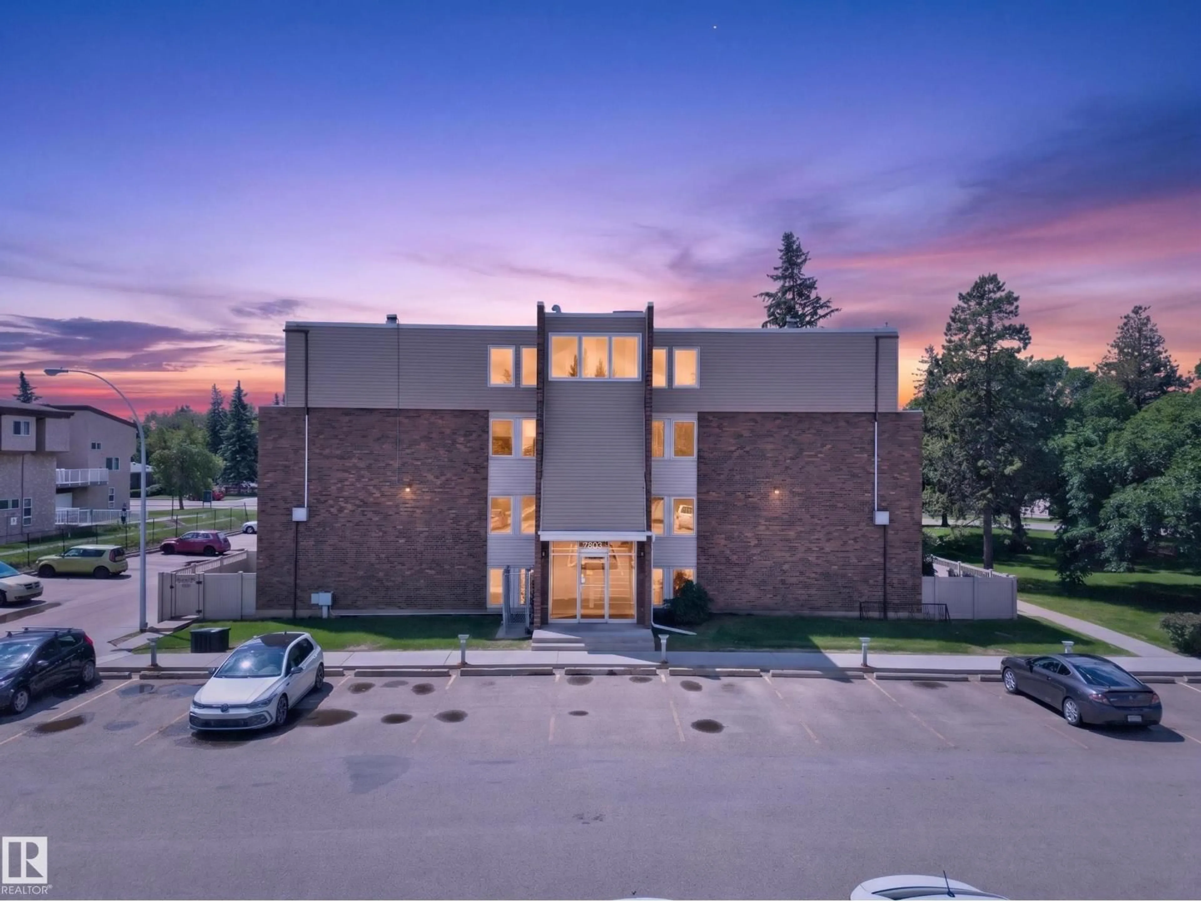 A pic from outside/outdoor area/front of a property/back of a property/a pic from drone, building for #103 - 7805 159 ST, Edmonton Alberta T5R2E1
