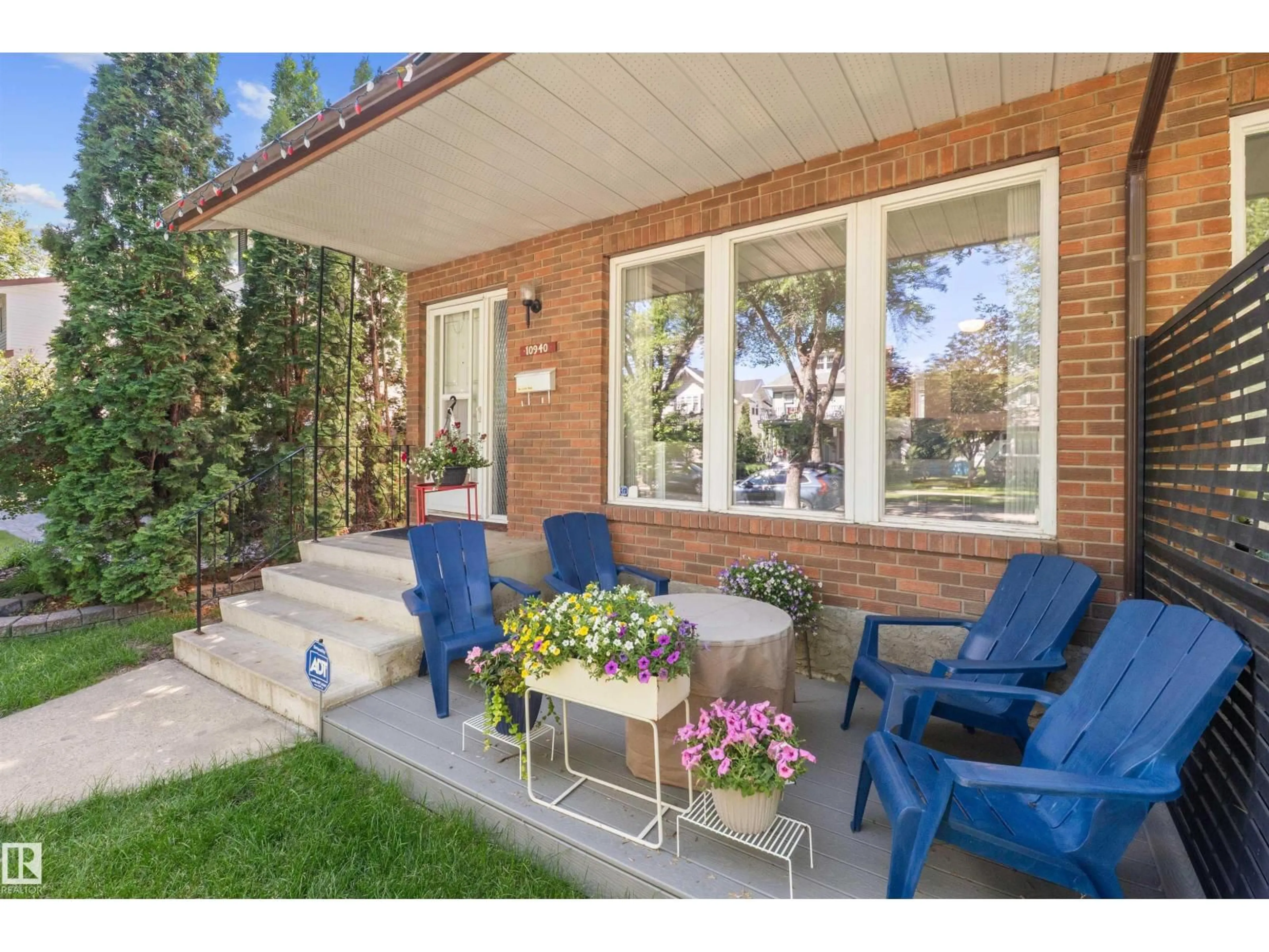 Patio, street for 10940 123 ST, Edmonton Alberta T5M0C9